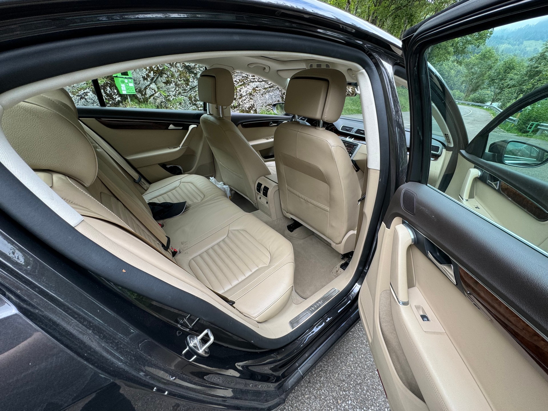 VW Passat 3.6 FSI Highline 4Motion DSG-image-4