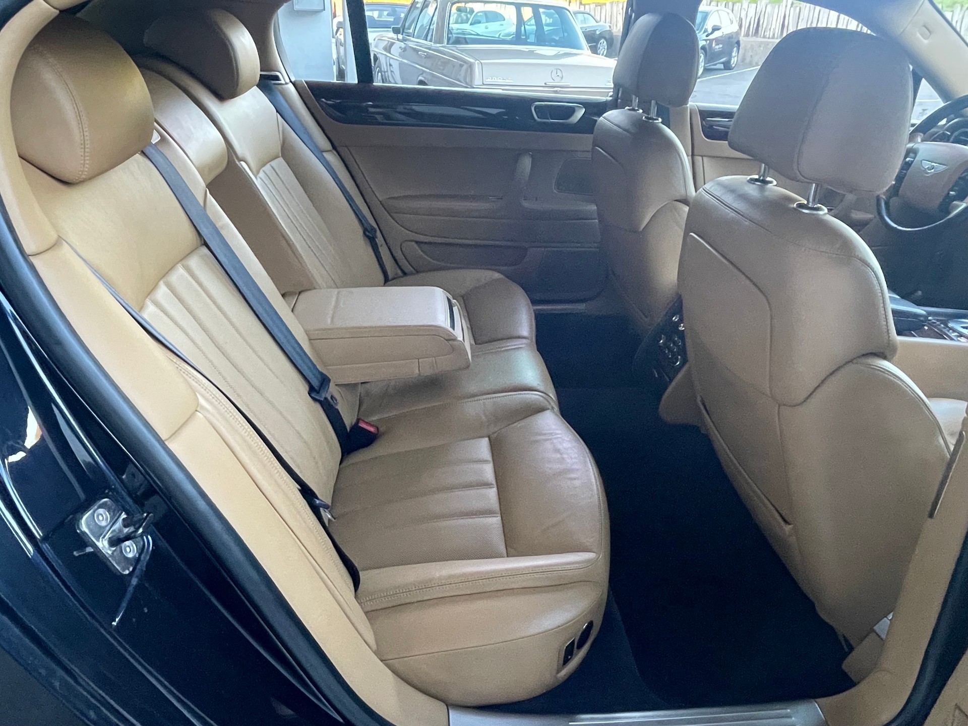 BENTLEY Flying Spur 6.0-image-10