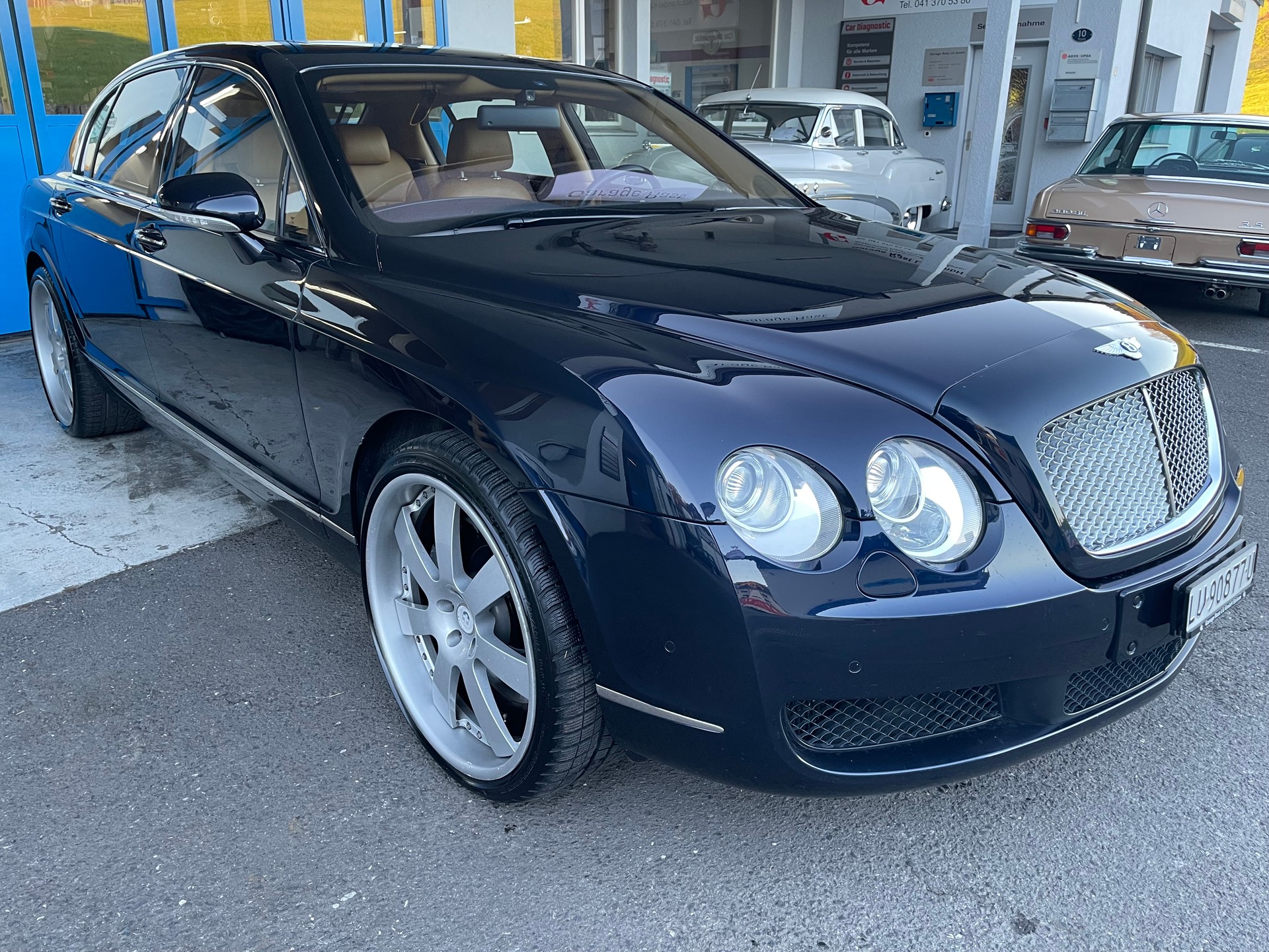 BENTLEY Flying Spur 6.0-image-0