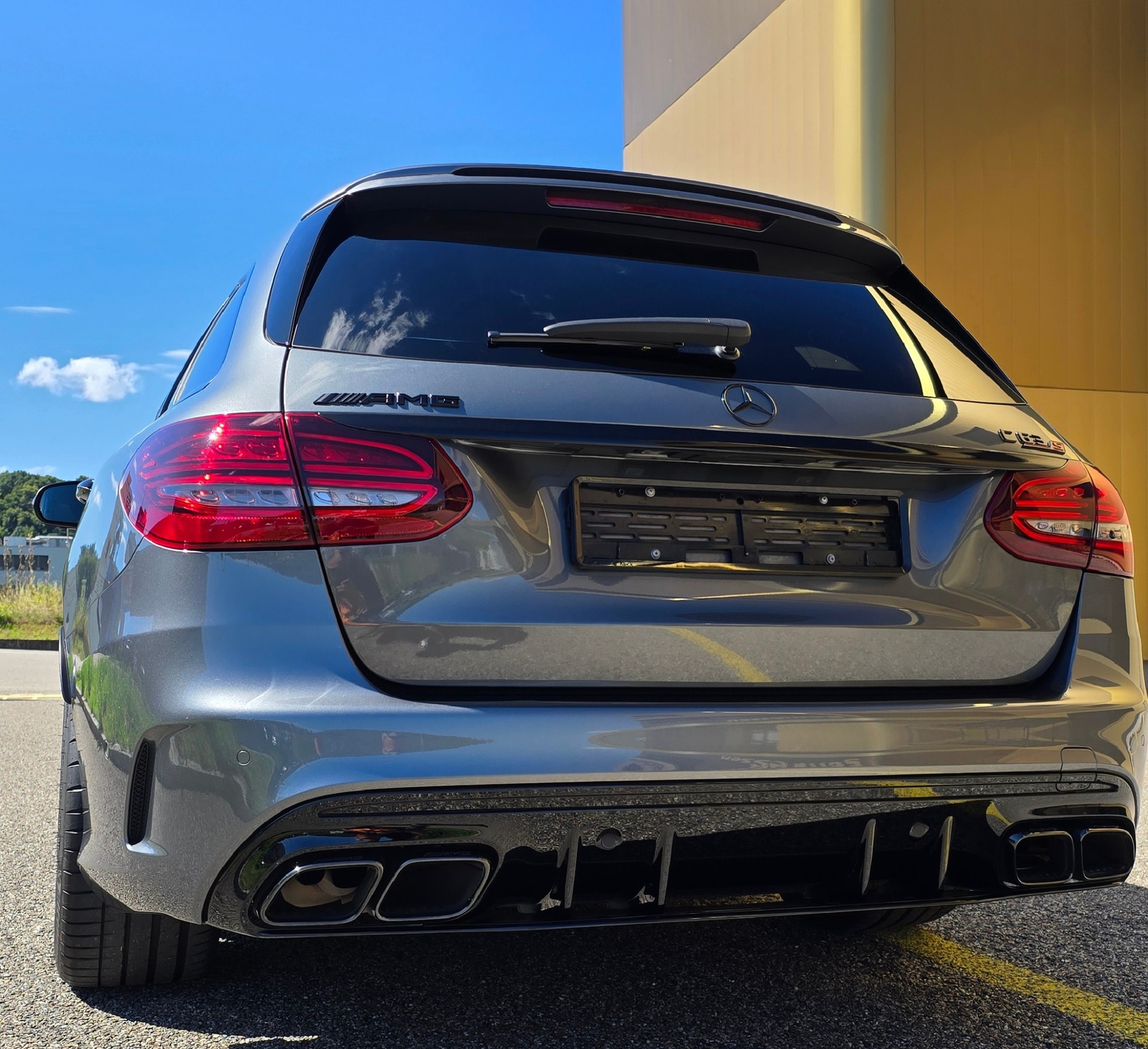 MERCEDES-BENZ C 63 S AMG-image-4