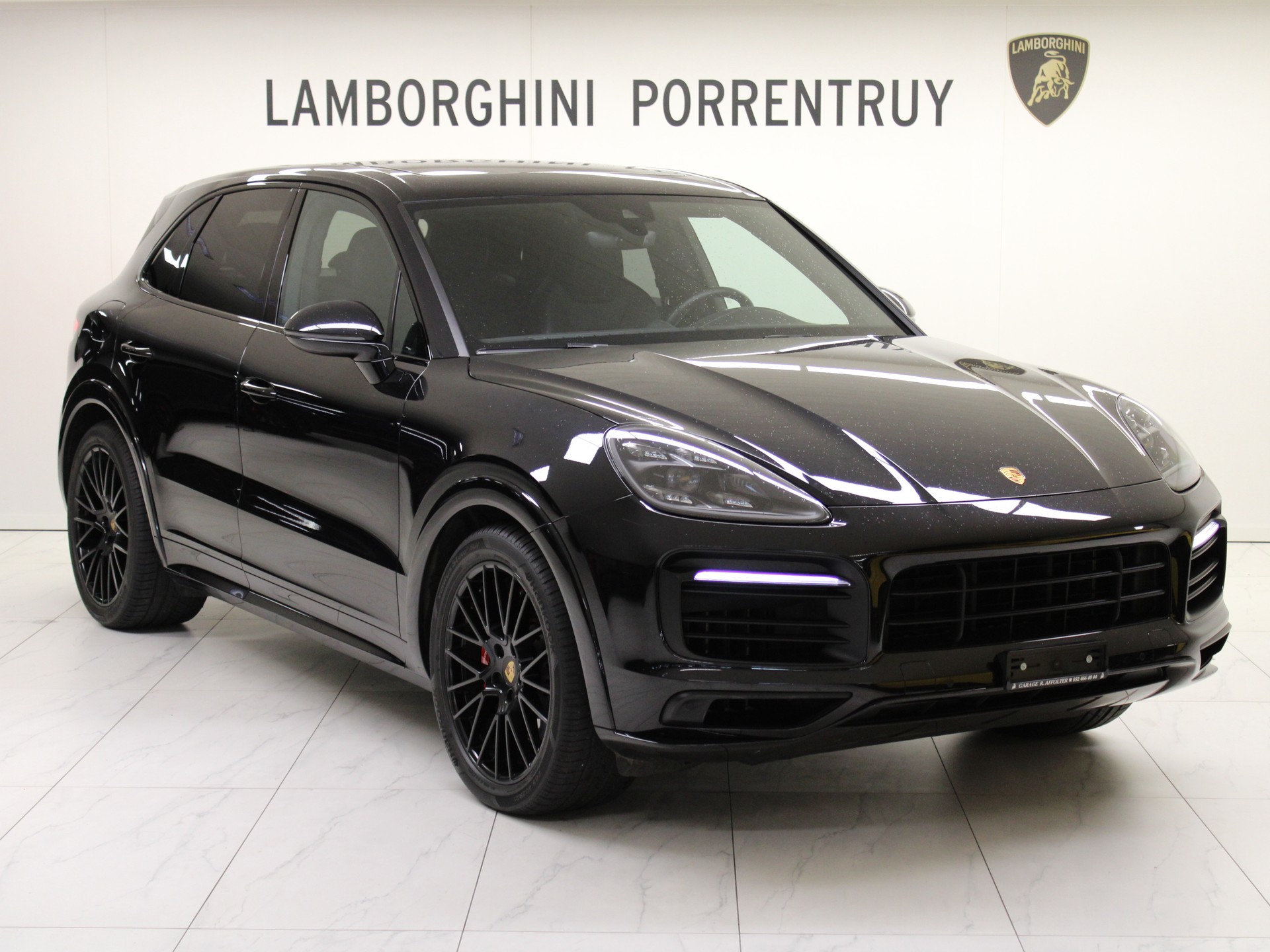 PORSCHE Cayenne GTS-image-0