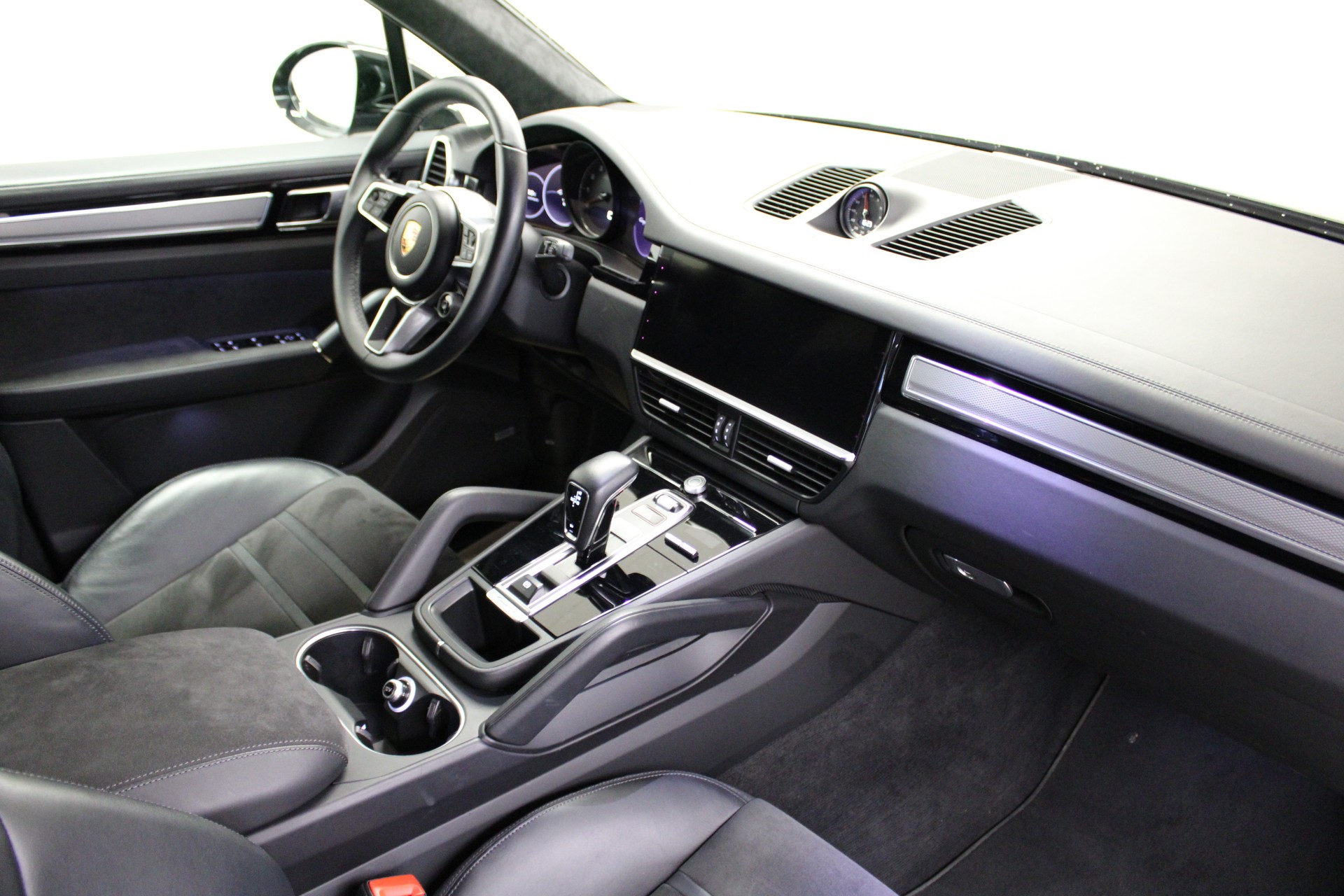 PORSCHE Cayenne GTS-image-6