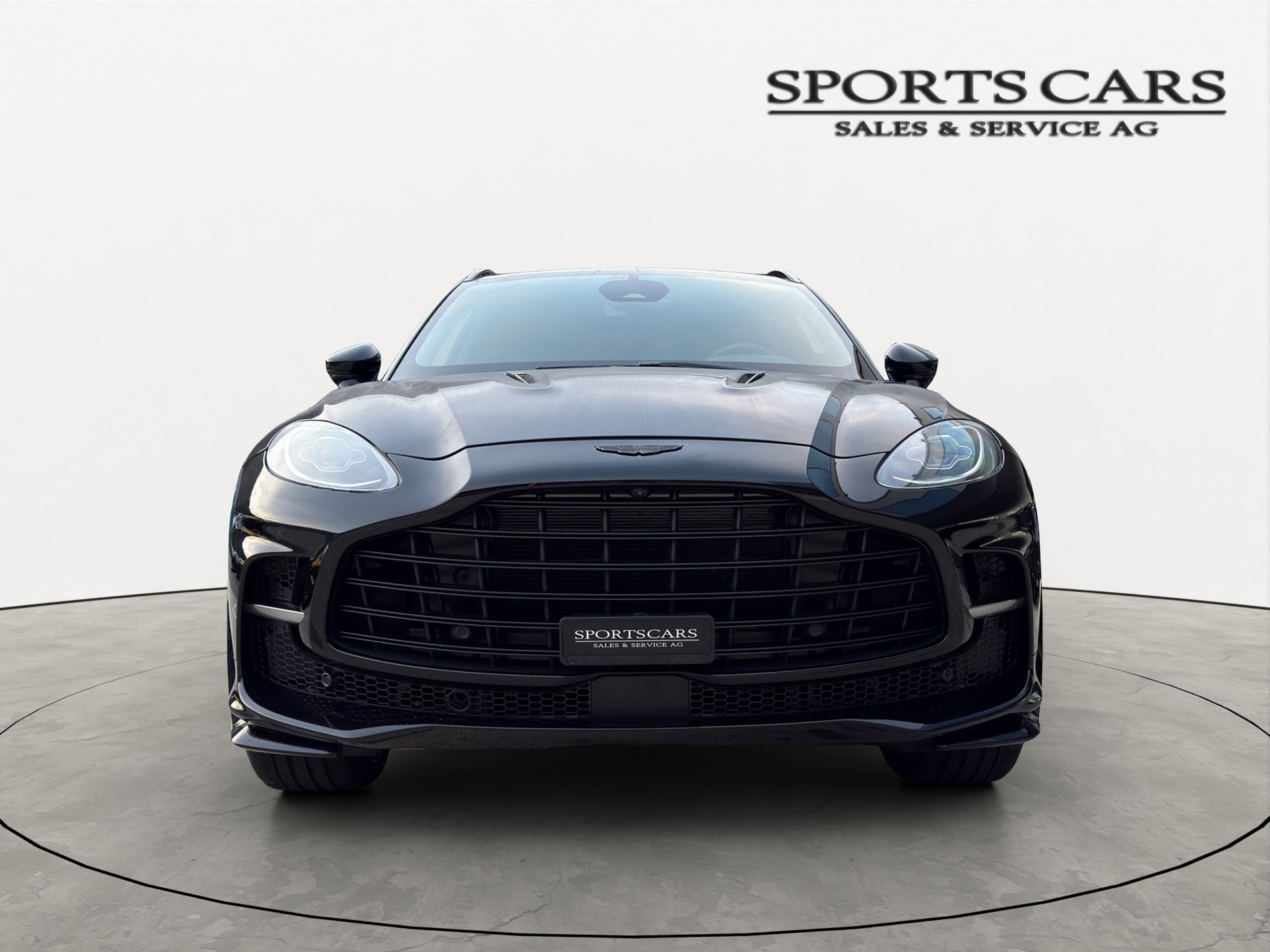 ASTON MARTIN DBX 707 4.0 V8 NEW MODEL-showroom-element-1