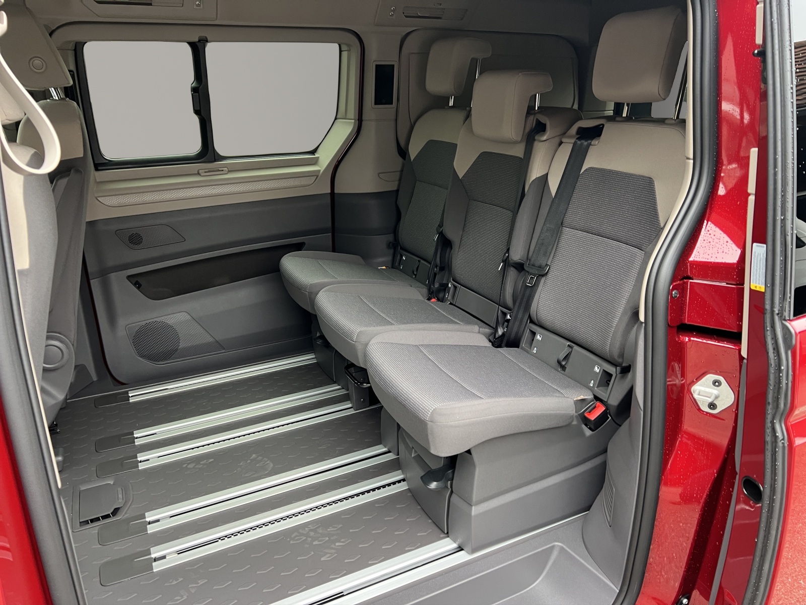 VW California 2.0 TDI Beach Tour Liberty-image-8