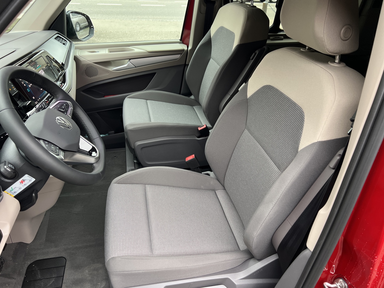 VW California 2.0 TDI Beach Tour Liberty-image-6
