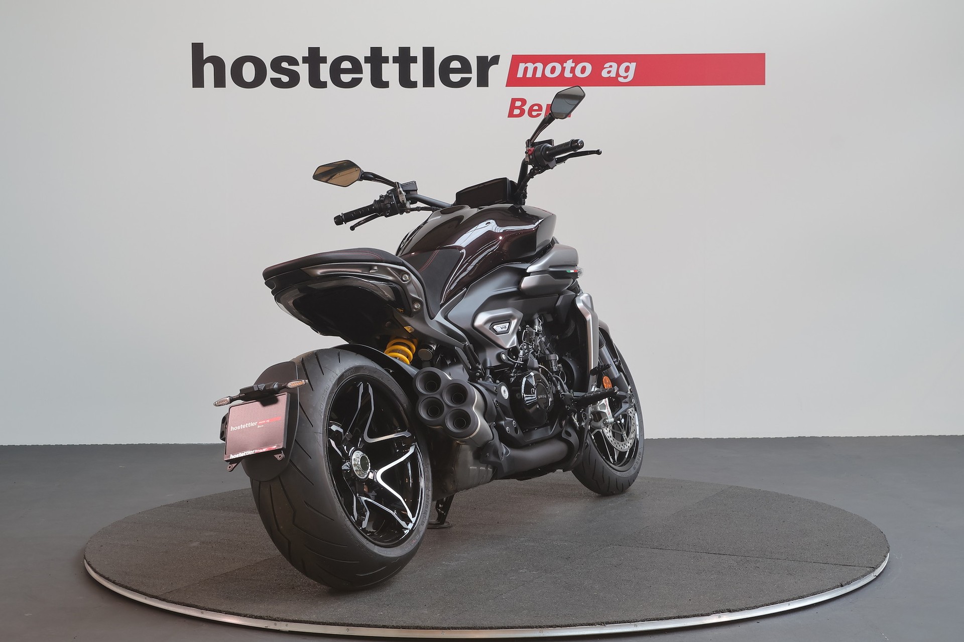 DUCATI X Diavel V4-showroom-element-2
