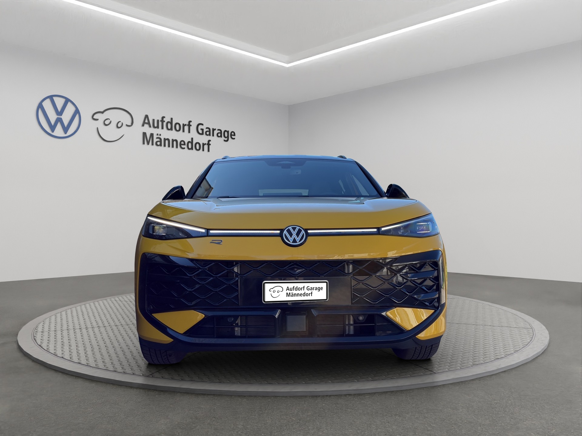 VW T-Roc 1.5 eTSI mHEV R-Line DSG-image-1
