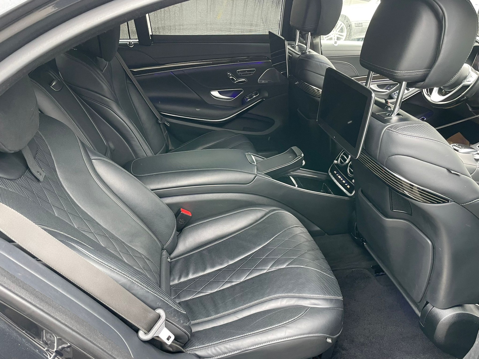 MERCEDES-BENZ S 560 L 4Matic 9G-Tronic-image-11