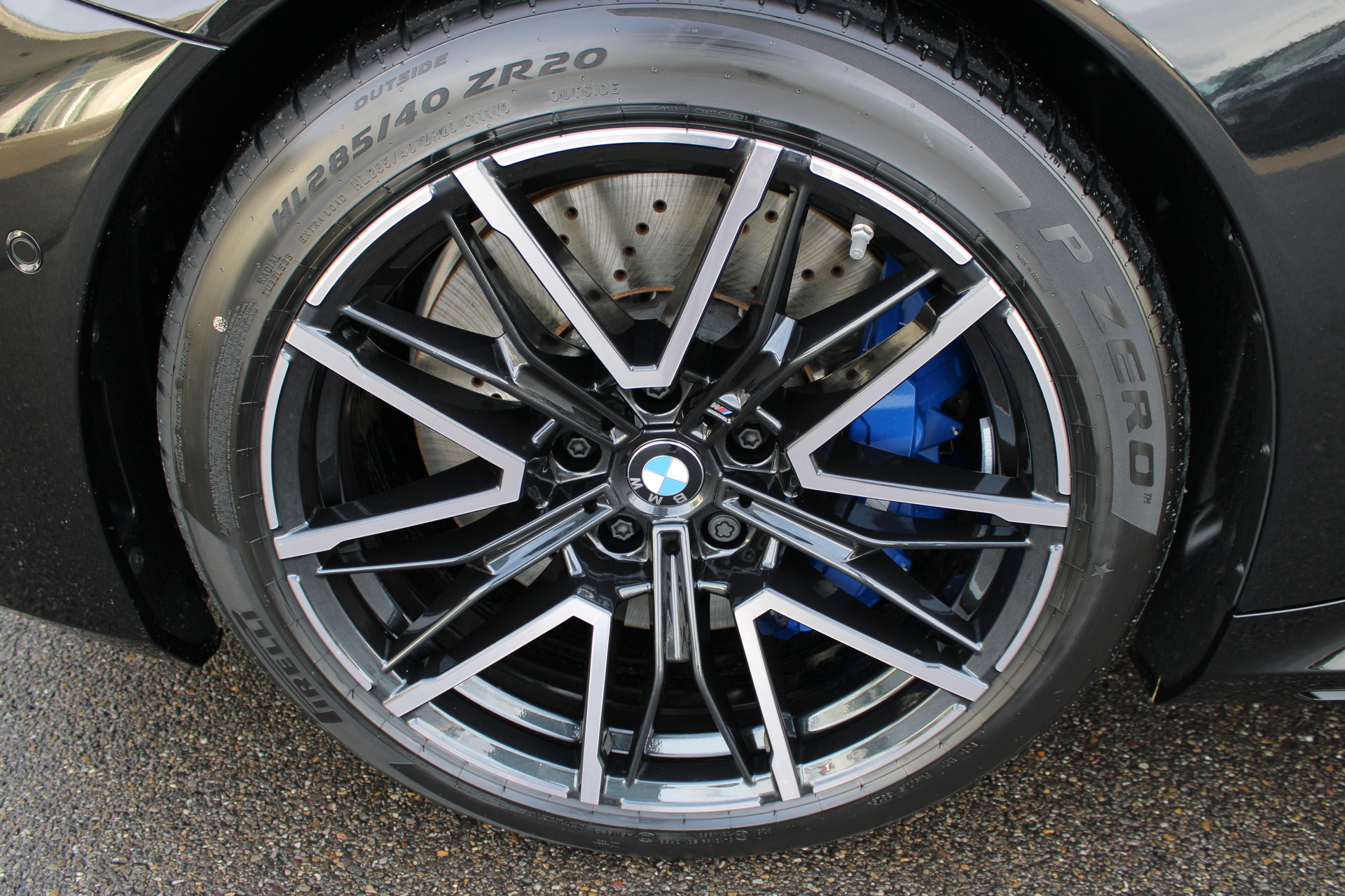 BMW M5 xDrive Touring-image-7