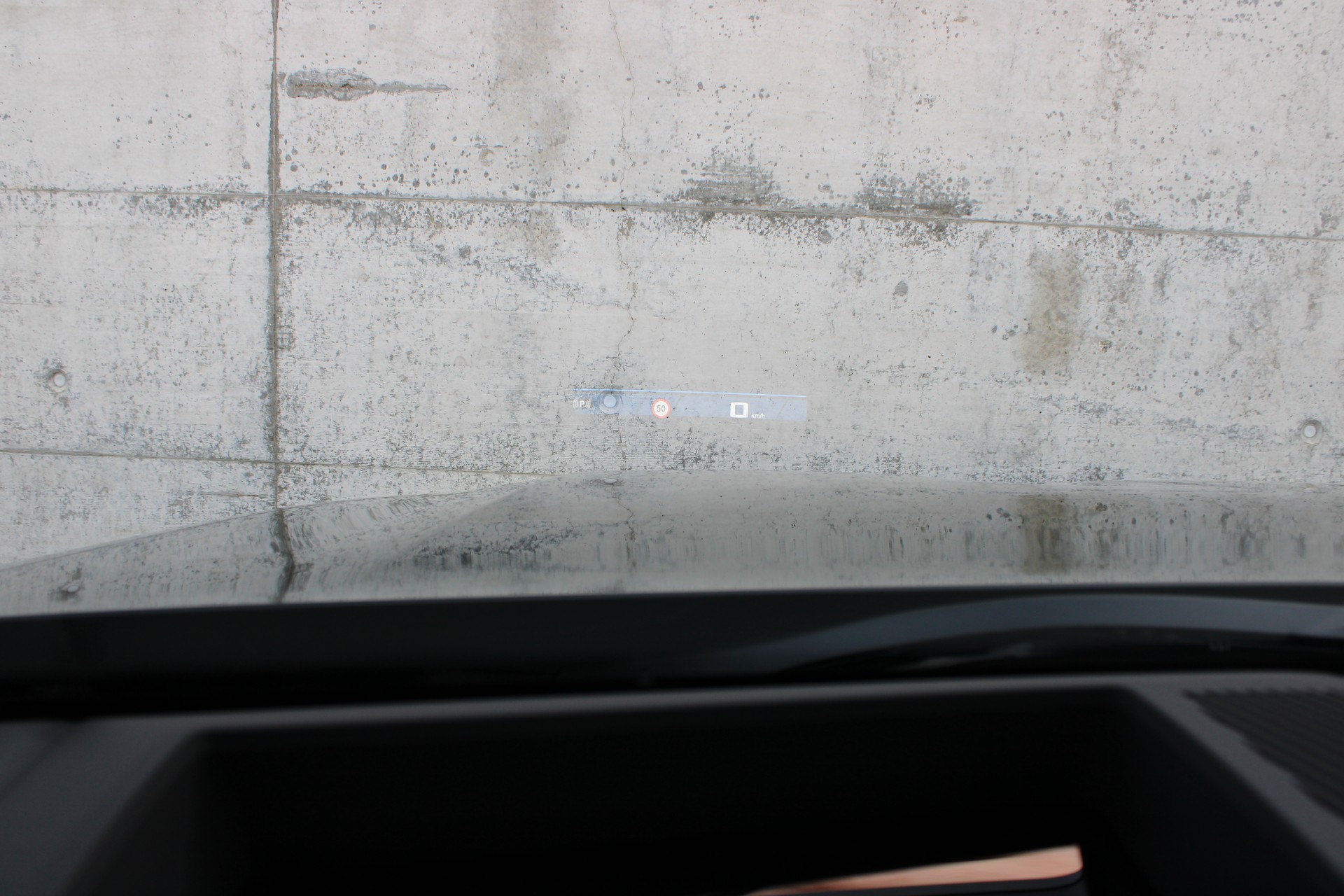 BMW M5 xDrive Touring-image-16