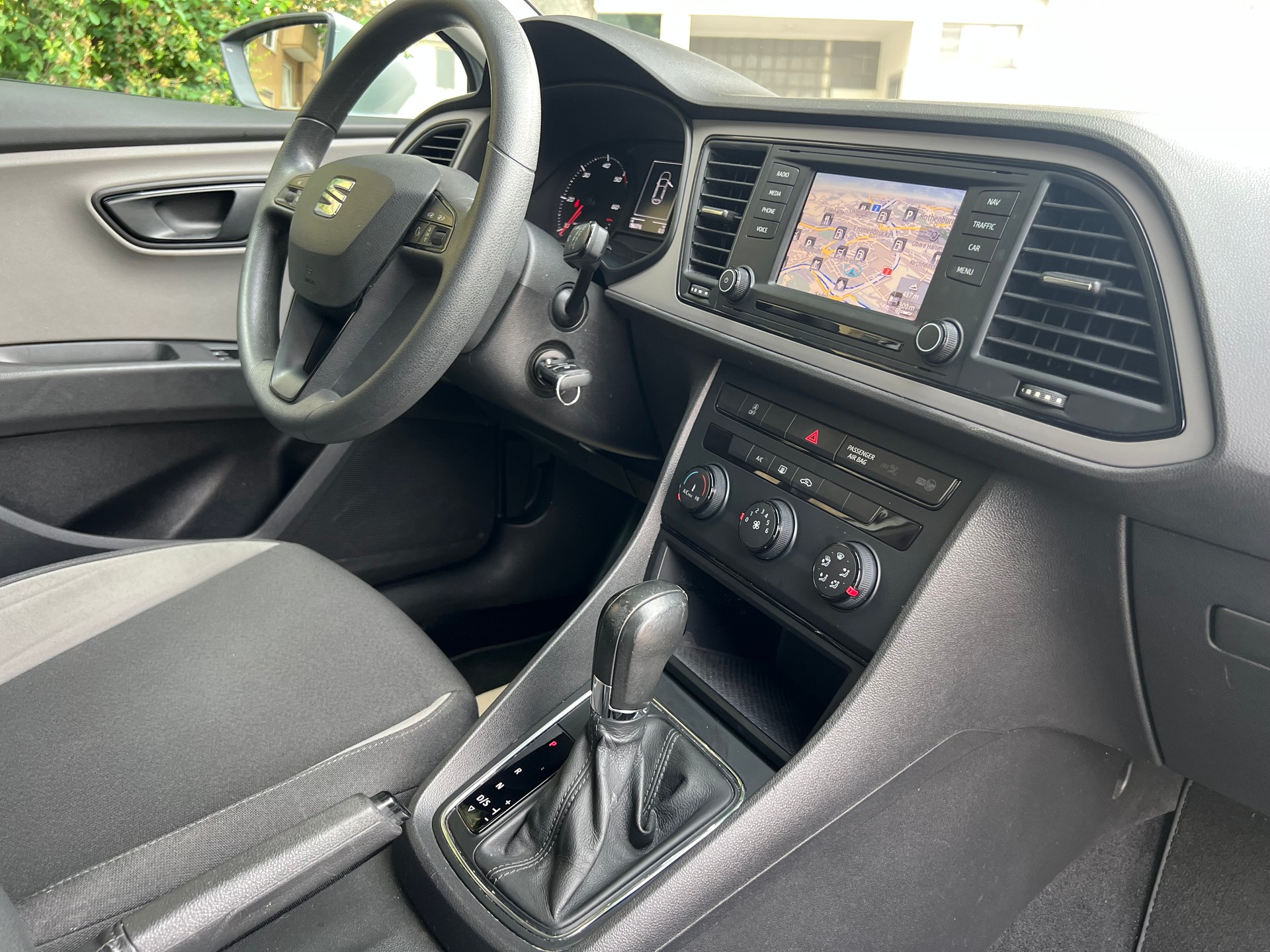 SEAT Leon SC 1.6 TDI Style DSG-image-12