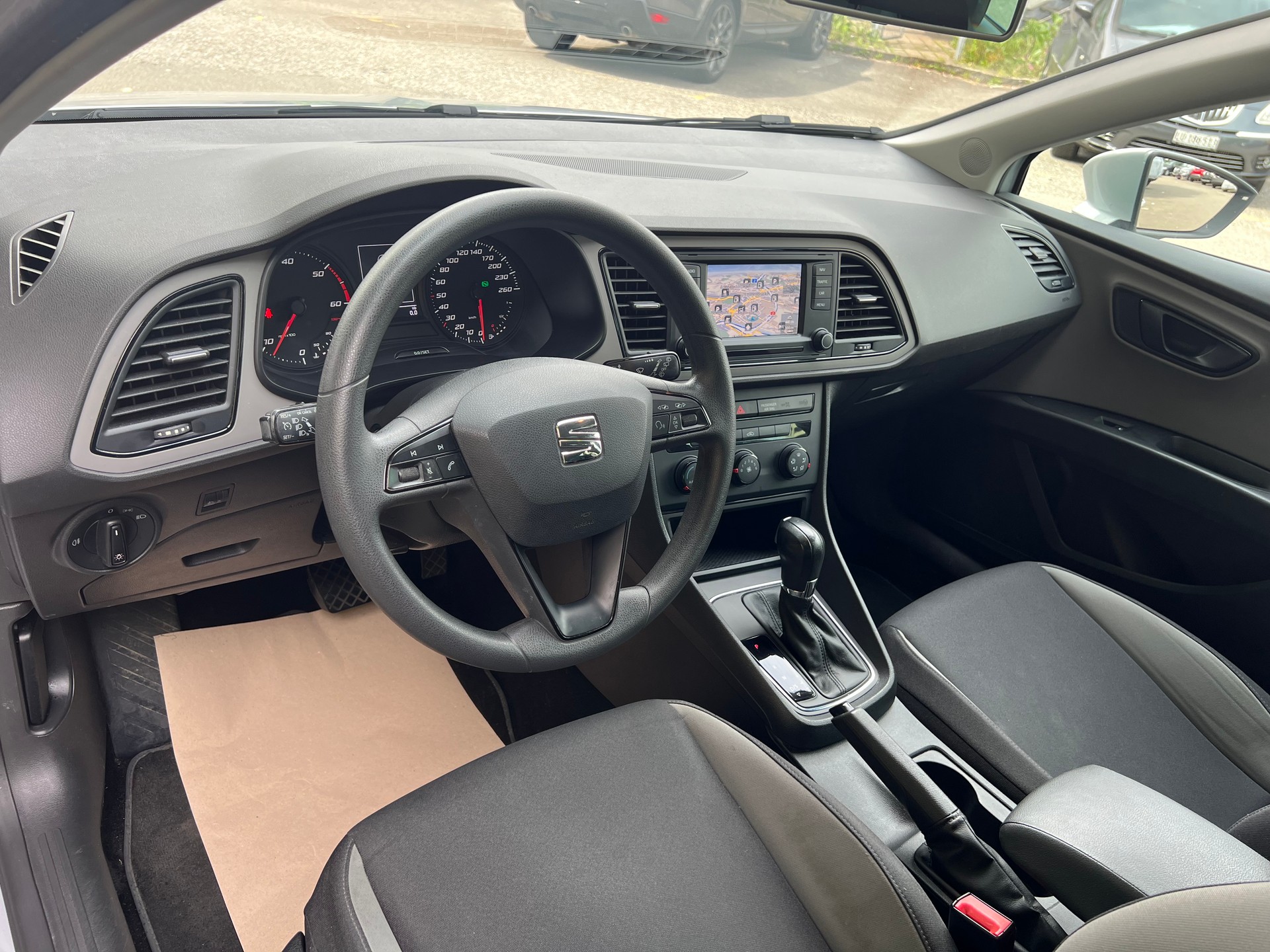 SEAT Leon SC 1.6 TDI Style DSG-image-10