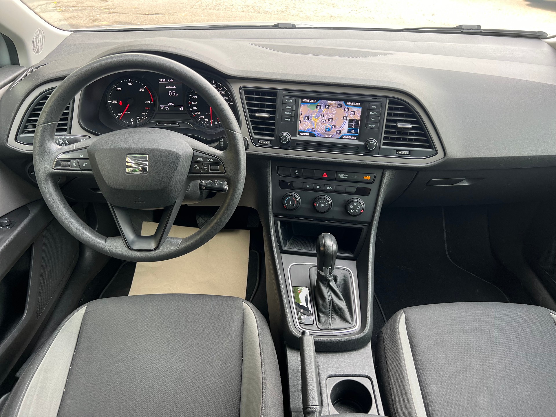 SEAT Leon SC 1.6 TDI Style DSG-image-7