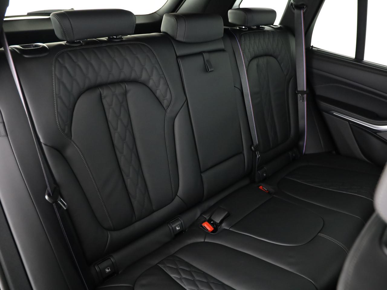 BMW X5 40d xDrive SAG-image-16