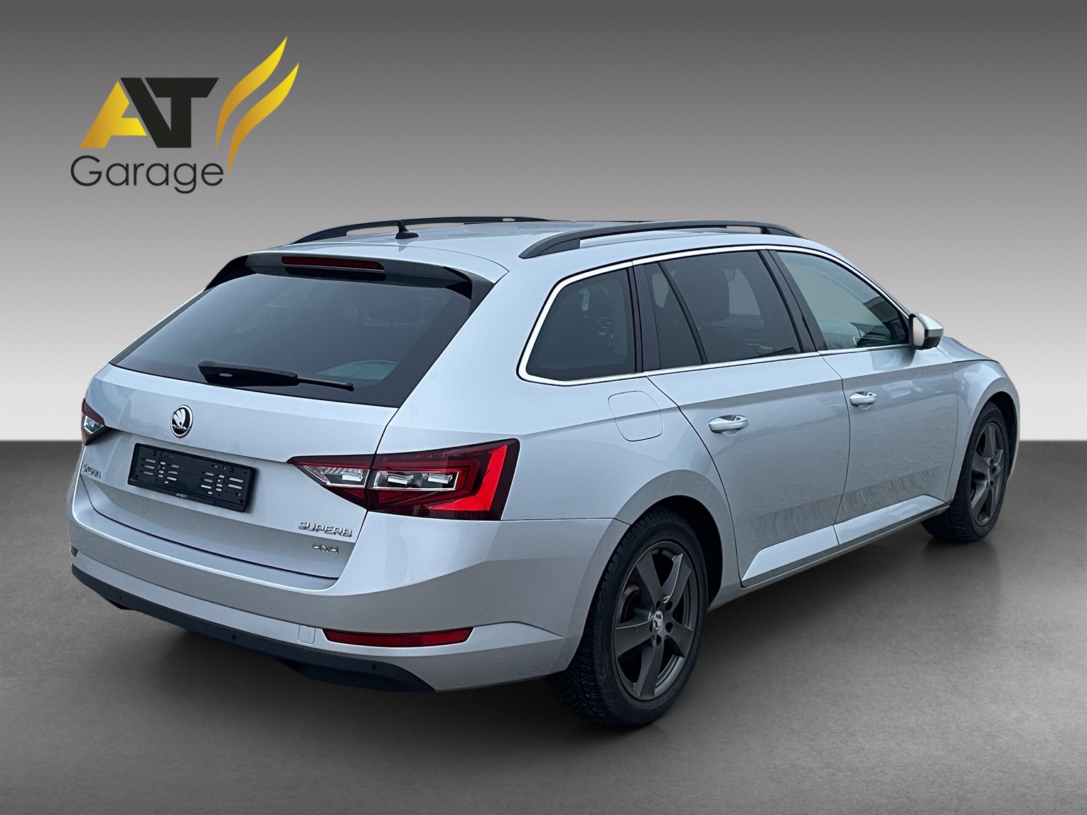 SKODA Superb Combi 2.0 TDi Ambition 4x4 DSG-image-5