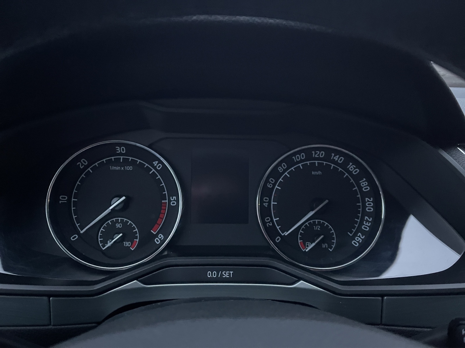 SKODA Superb Combi 2.0 TDi Ambition 4x4 DSG-image-10