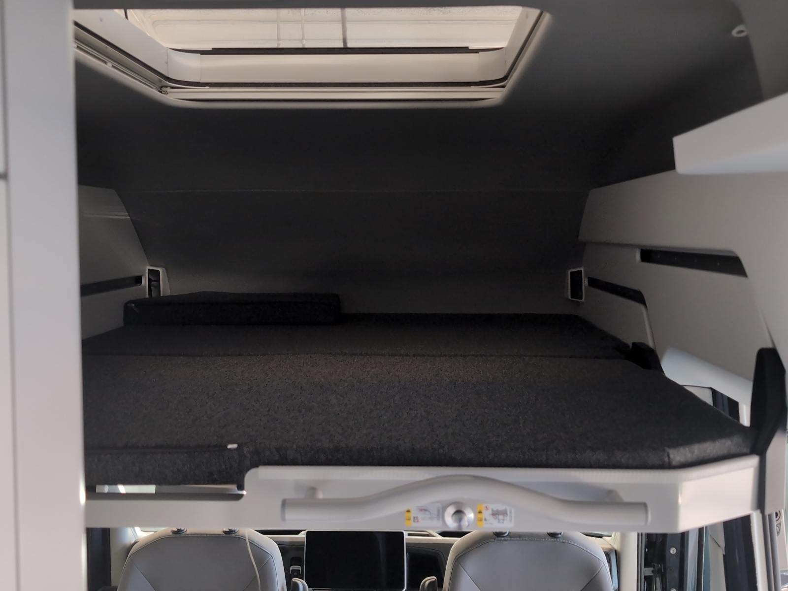 VW Grand California 600 2.0 BI-TDI-image-11