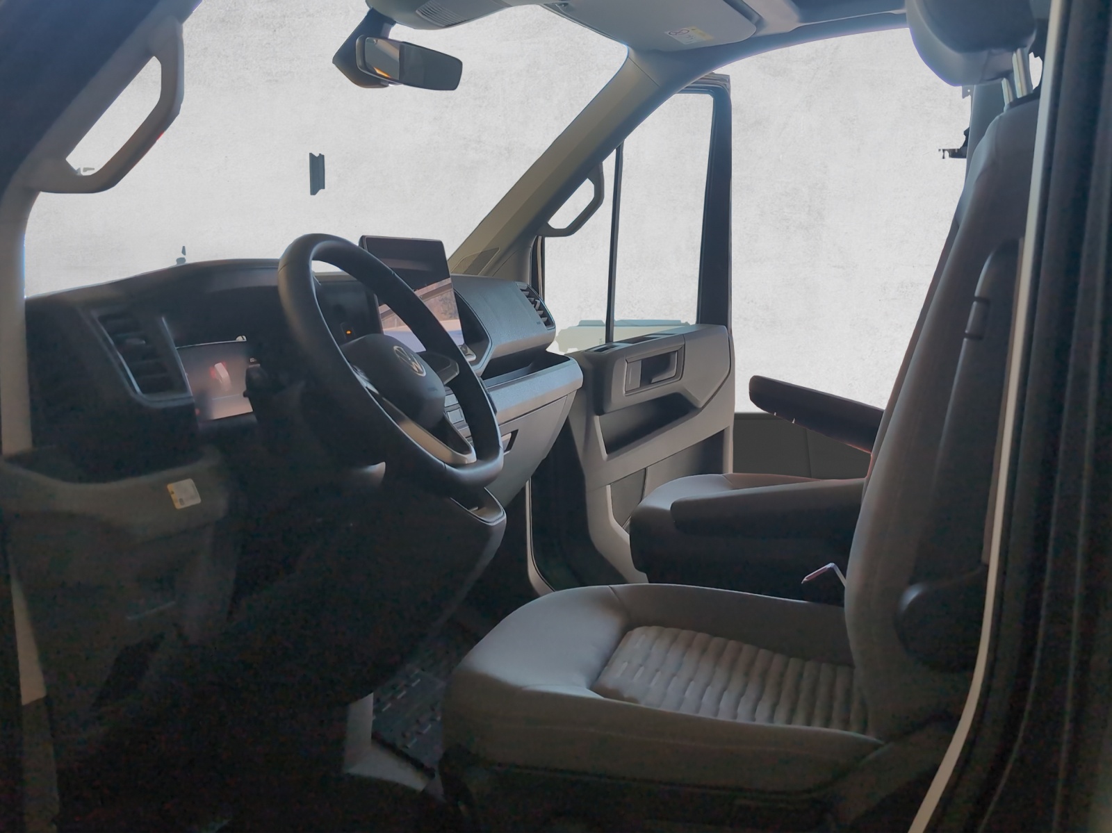 VW Grand California 600 2.0 BI-TDI-image-3