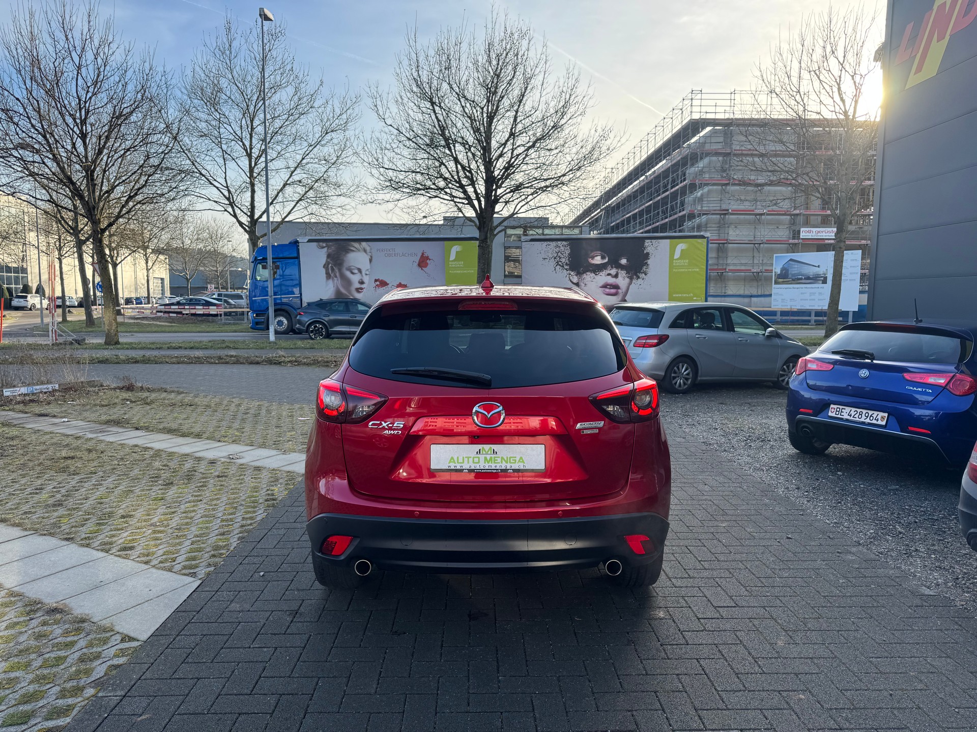 MAZDA CX-5 2.2 D HP Revolution AWD Automatic-image-5