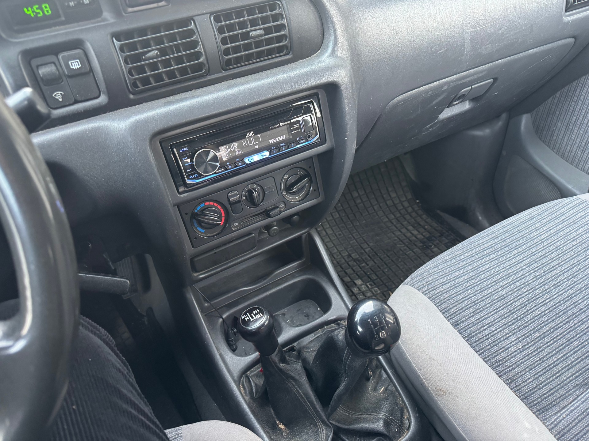 MAZDA B 2500 TD 4x4-image-11