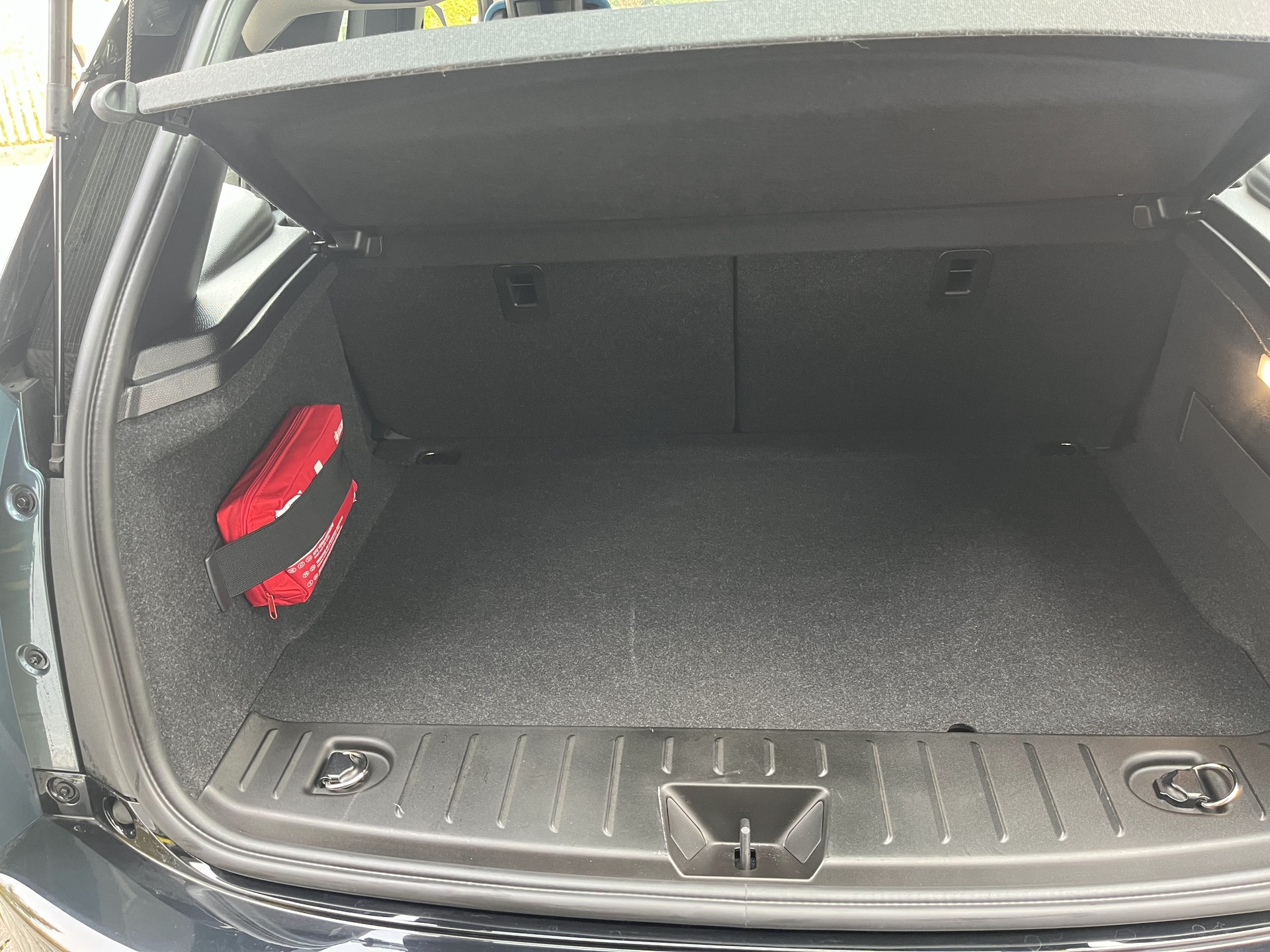 BMW i3 (120Ah)-image-13