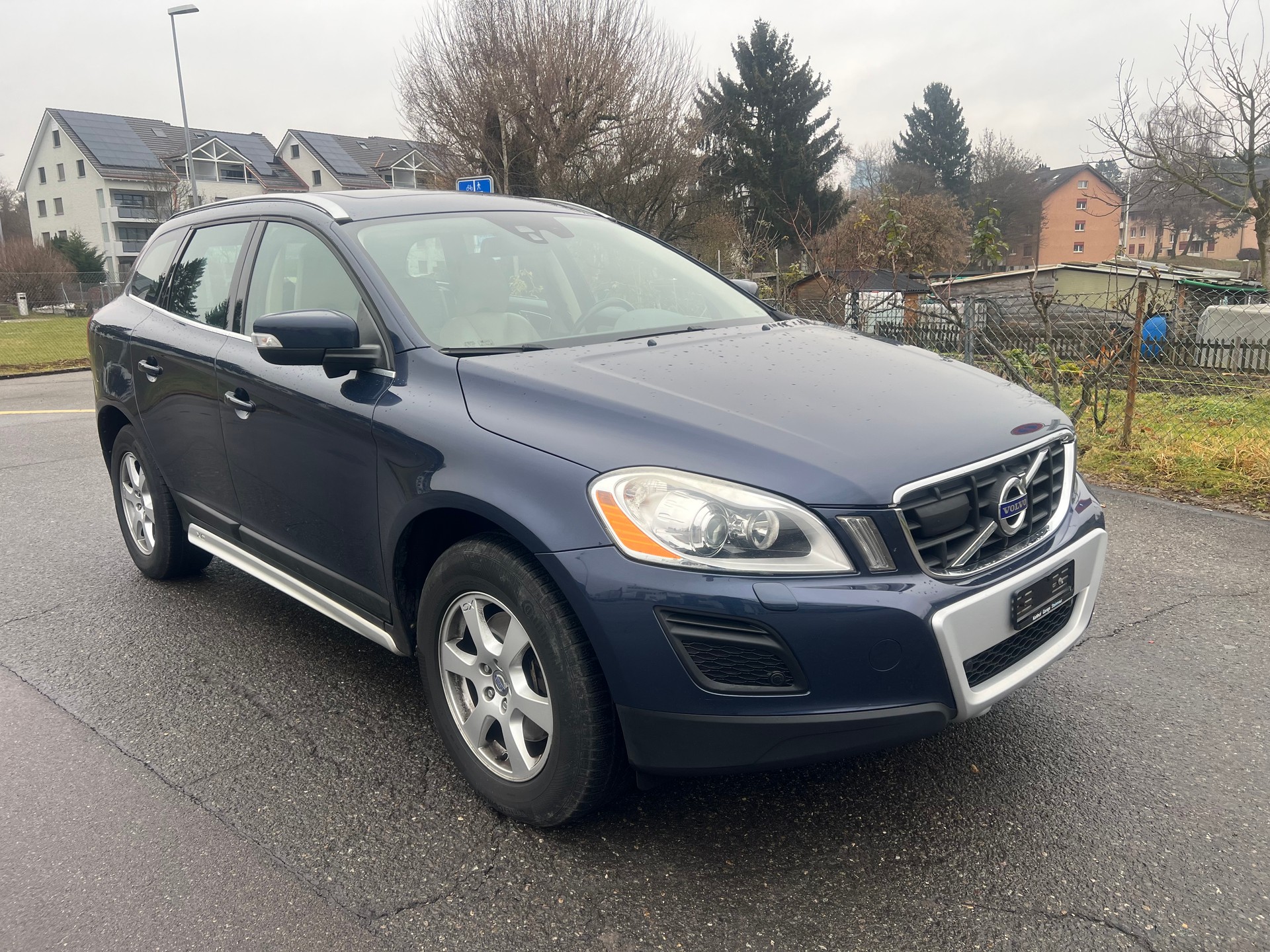 VOLVO XC60 T6 AWD R-Design Geartronic-image-0