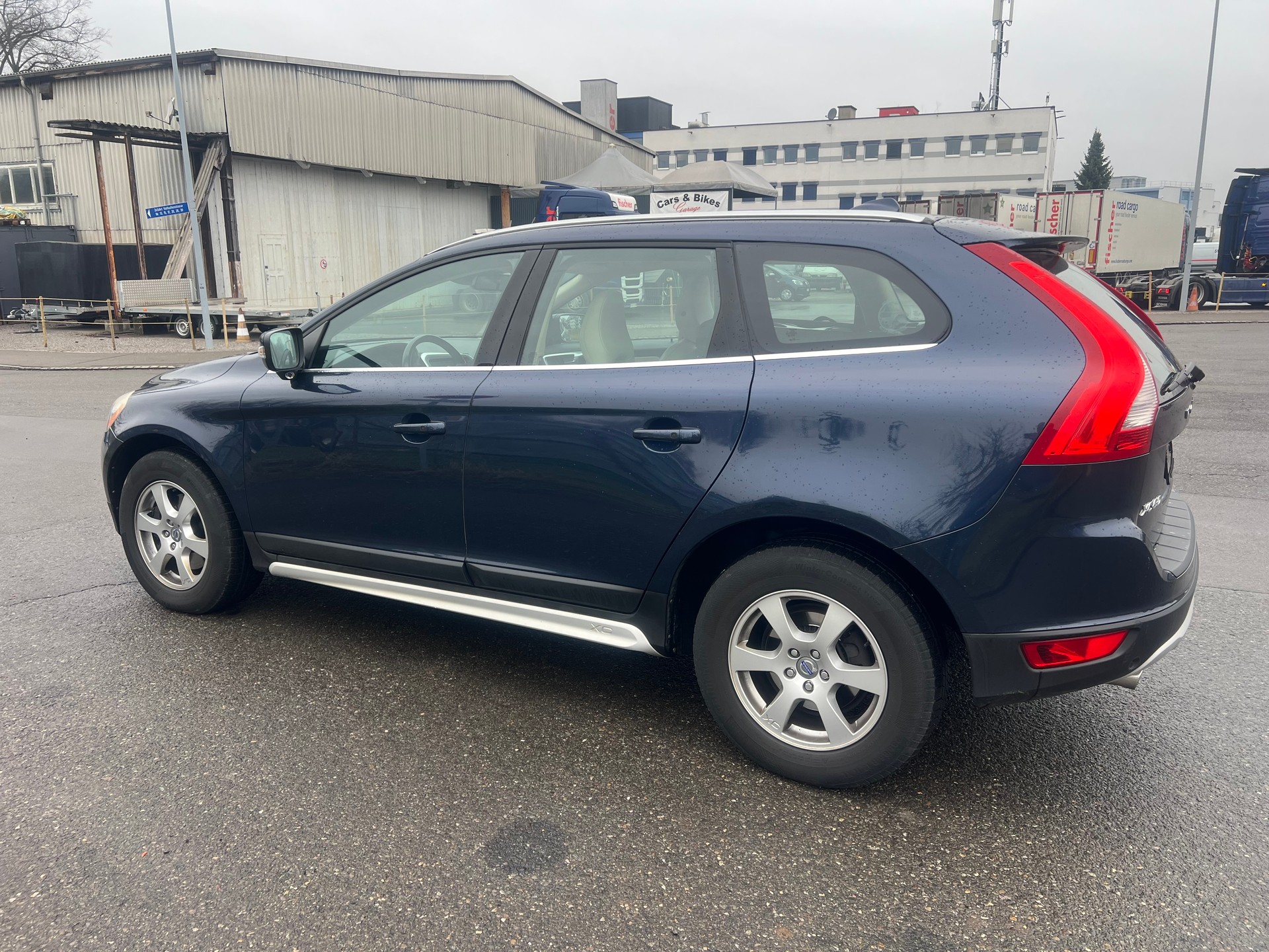 VOLVO XC60 T6 AWD R-Design Geartronic-image-13
