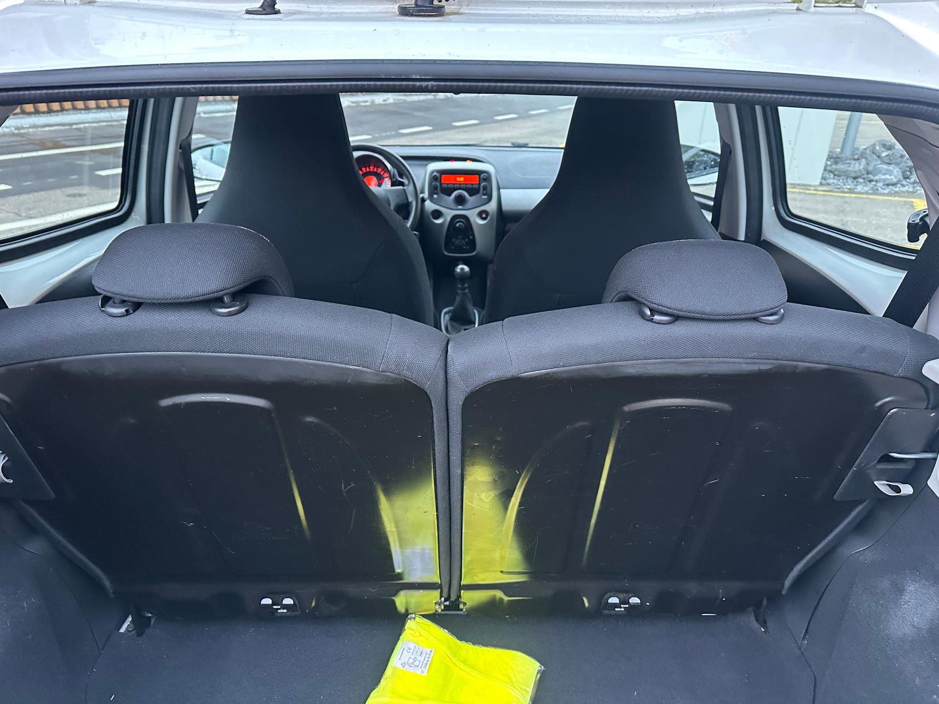 CITROEN C1 1.2 VTi Feel Airscape-image-9