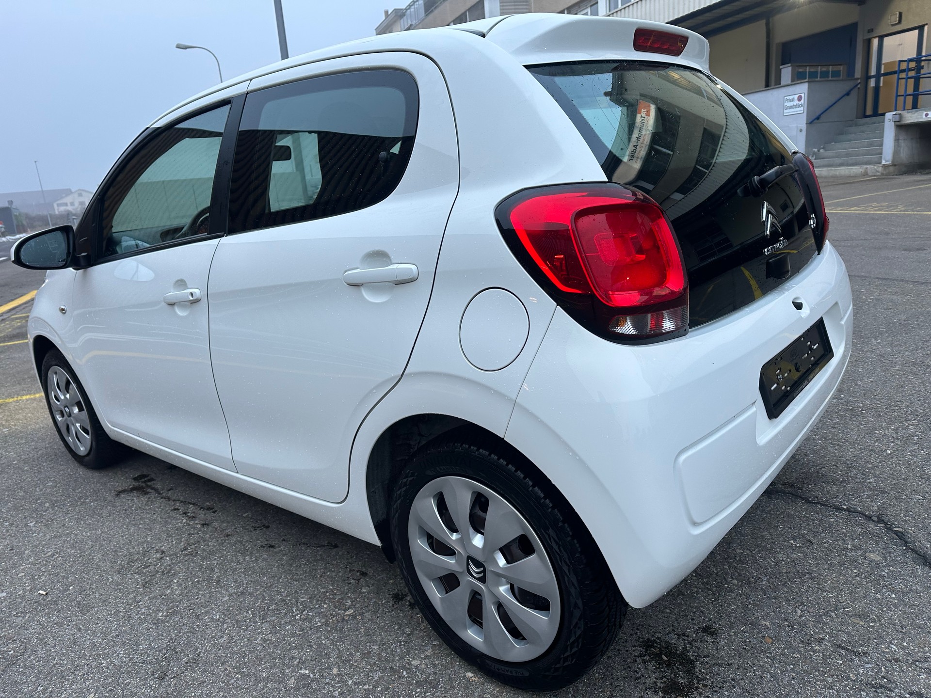 CITROEN C1 1.2 VTi Feel Airscape-image-2