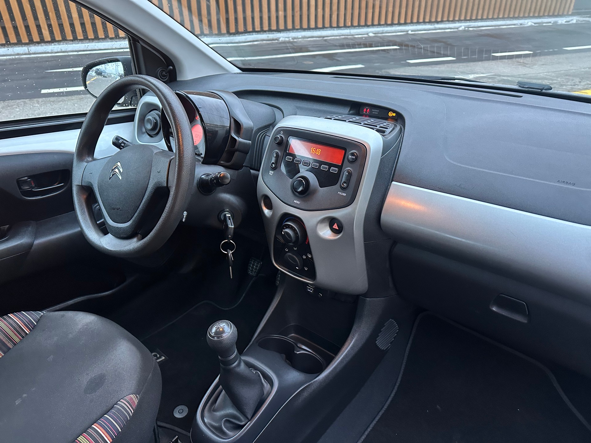 CITROEN C1 1.2 VTi Feel Airscape-image-11