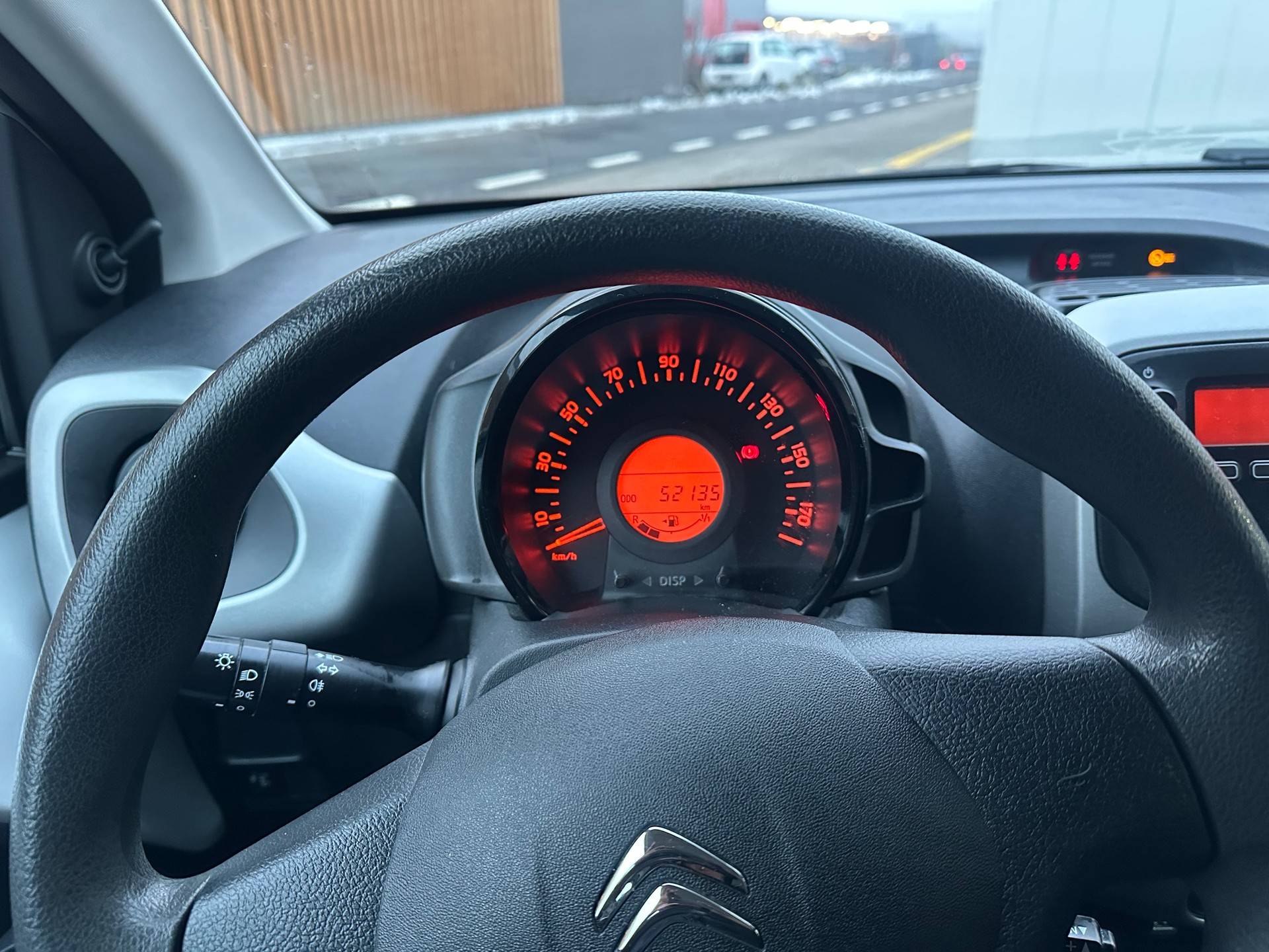 CITROEN C1 1.2 VTi Feel Airscape-image-13