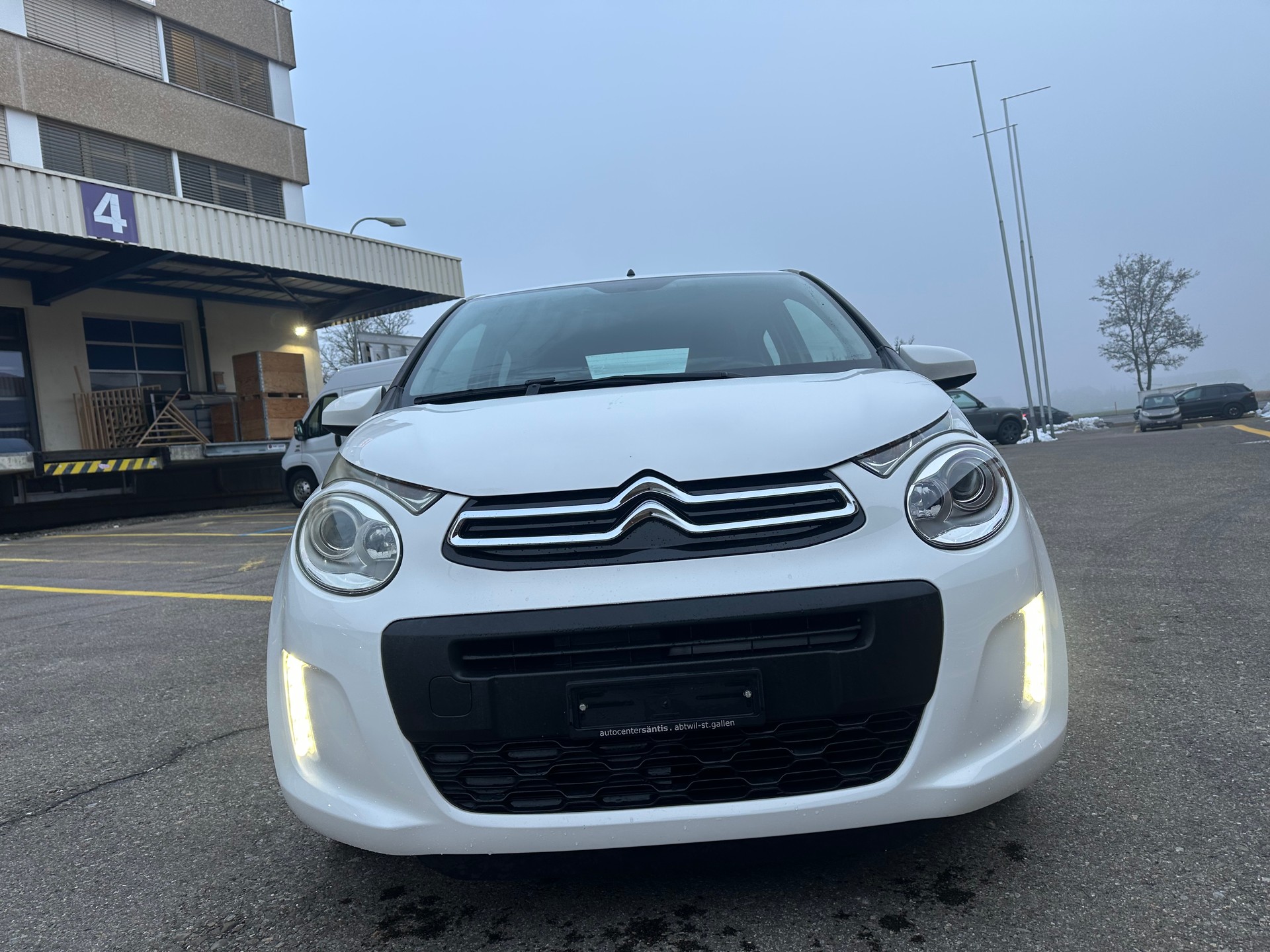 CITROEN C1 1.2 VTi Feel Airscape-image-6