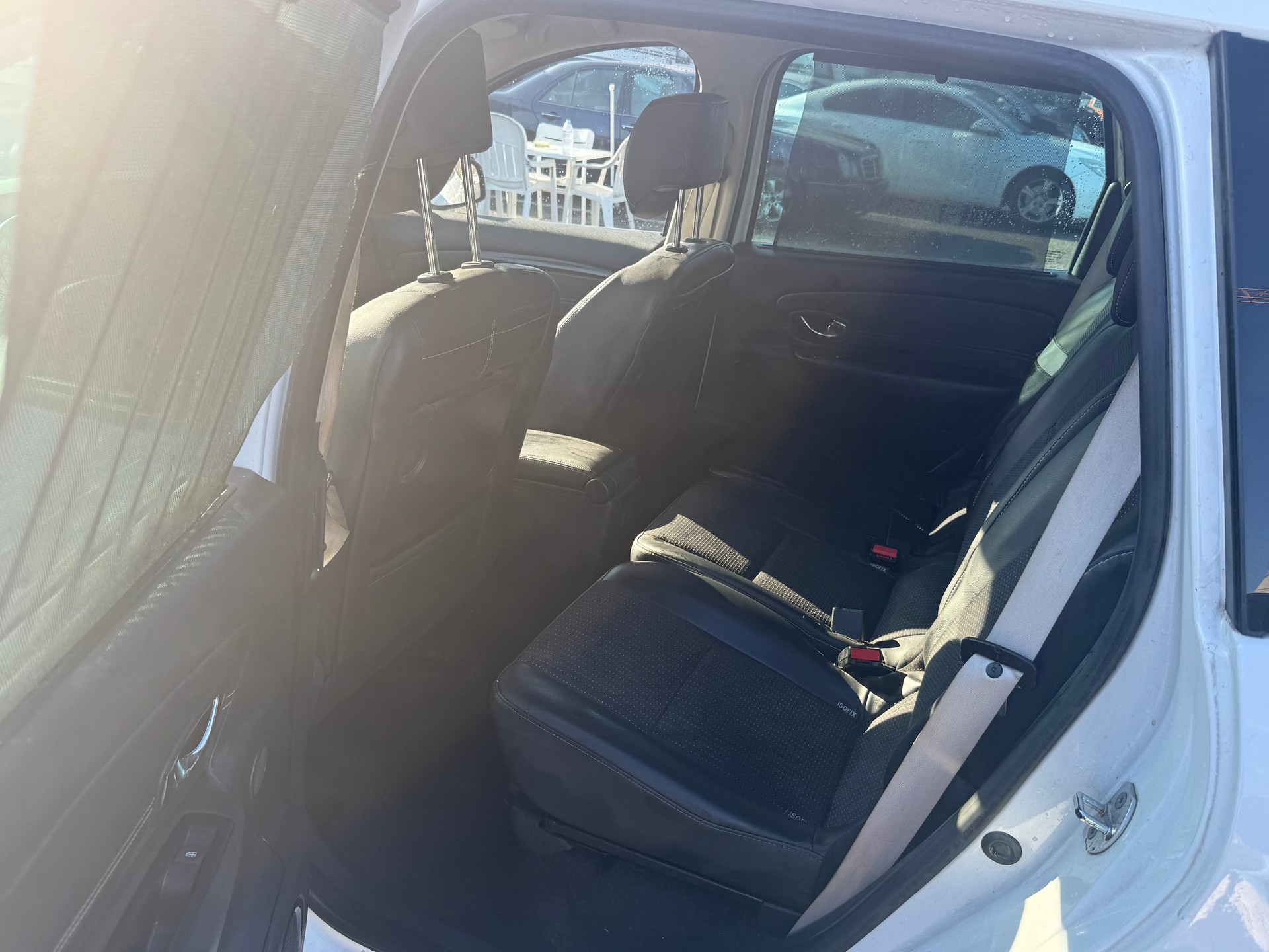 RENAULT Scénic 1.2 16V Turbo Bose Edition-image-7