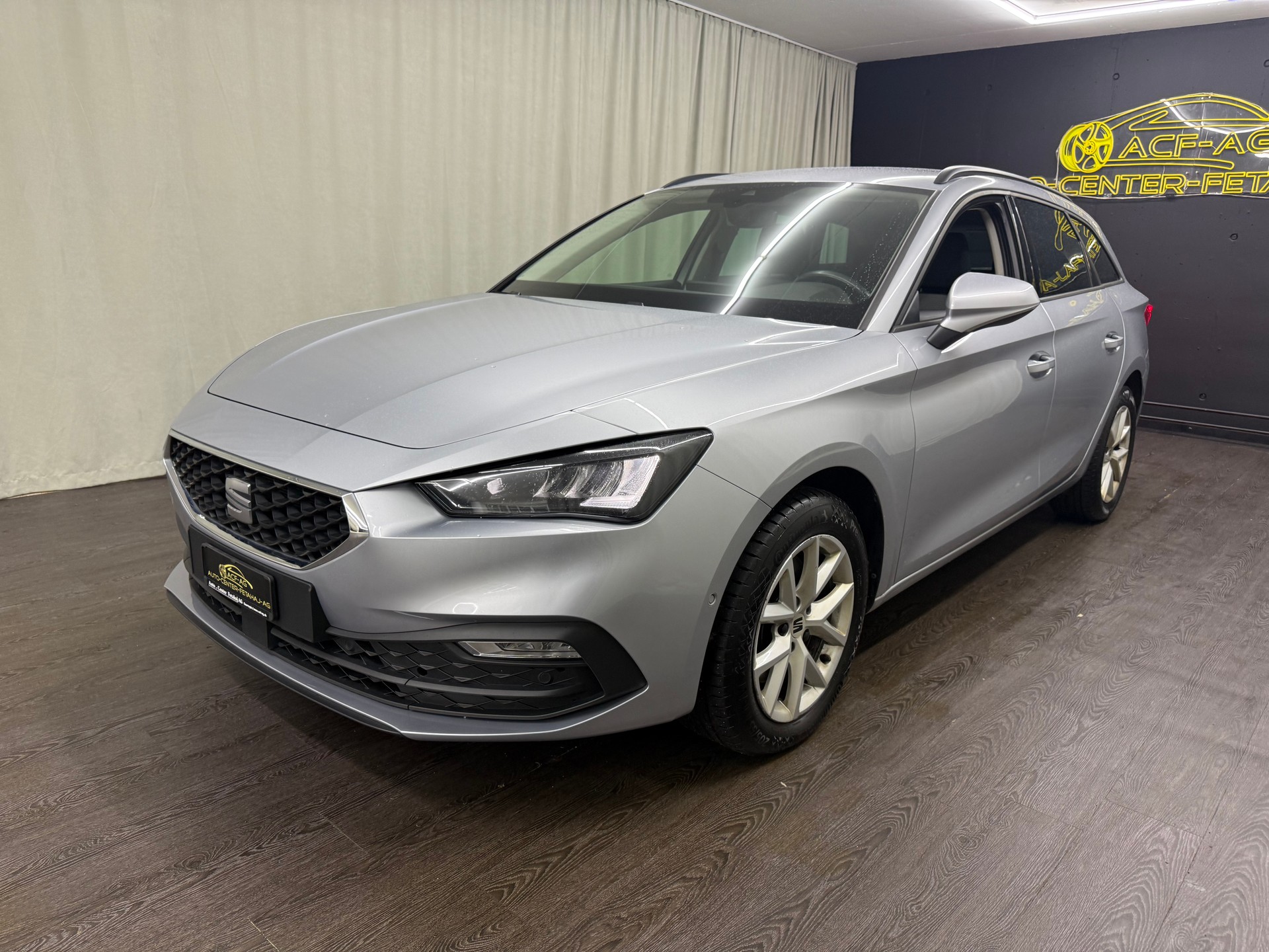 SEAT Leon ST 2.0 TDI EVO DSG Style-image-0