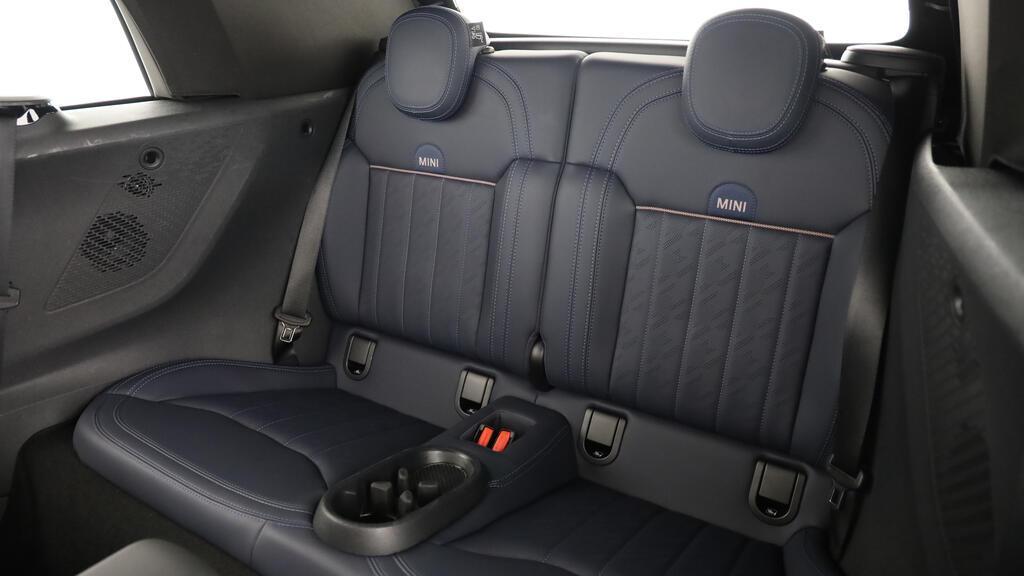 MINI Cooper S Cabrio-image-19
