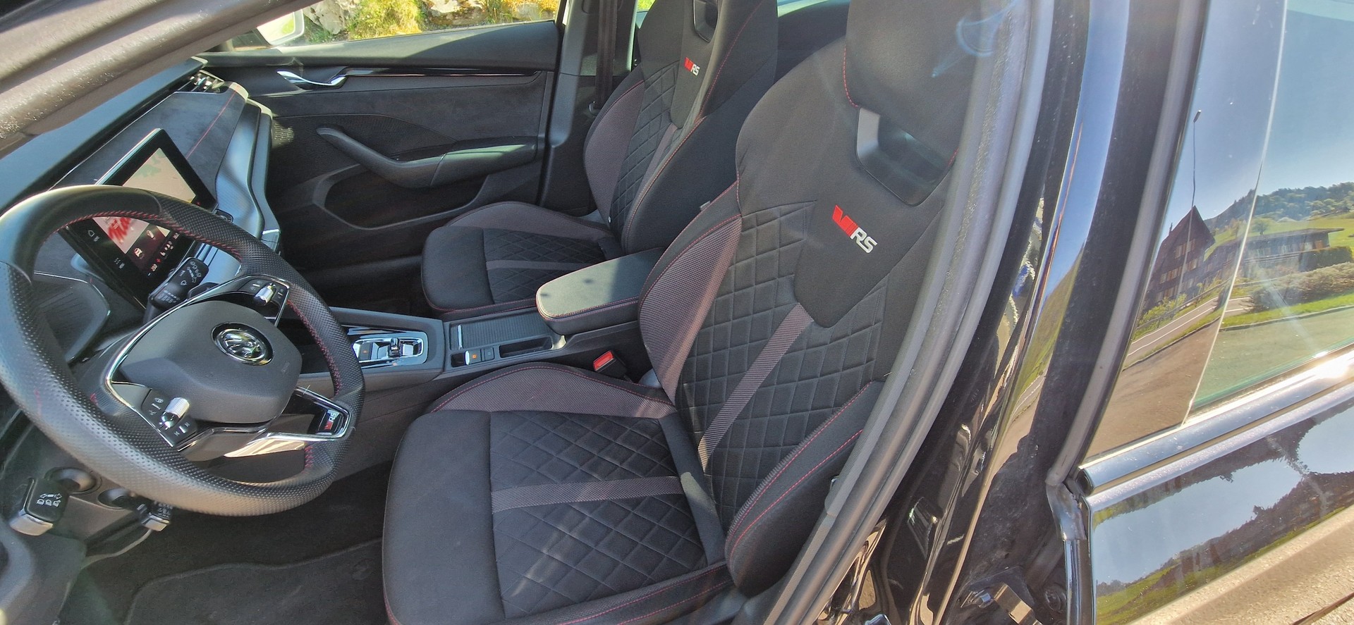 SKODA Octavia Combi 2.0 TDI DSG RS 4x4-image-7