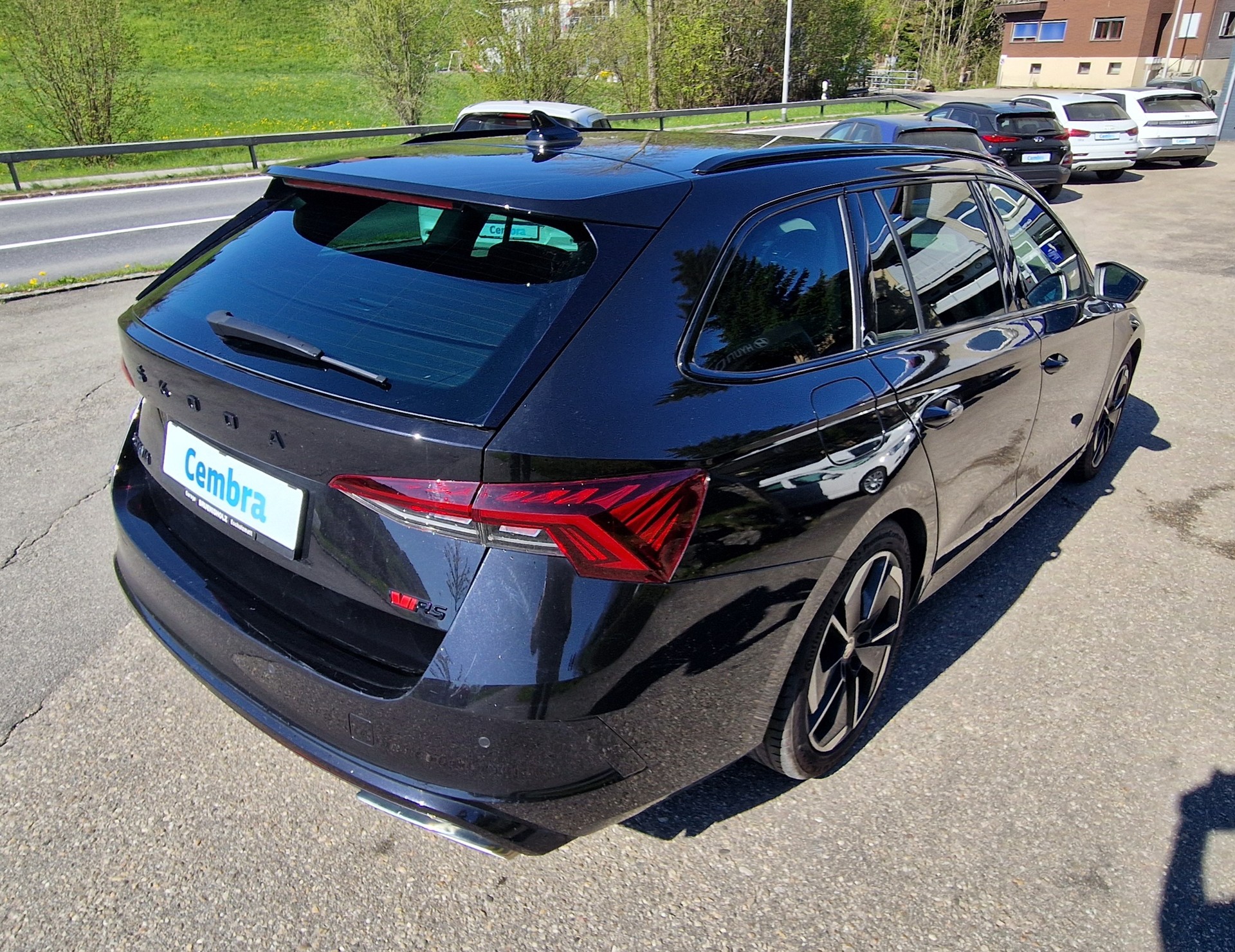 SKODA Octavia Combi 2.0 TDI DSG RS 4x4-image-3