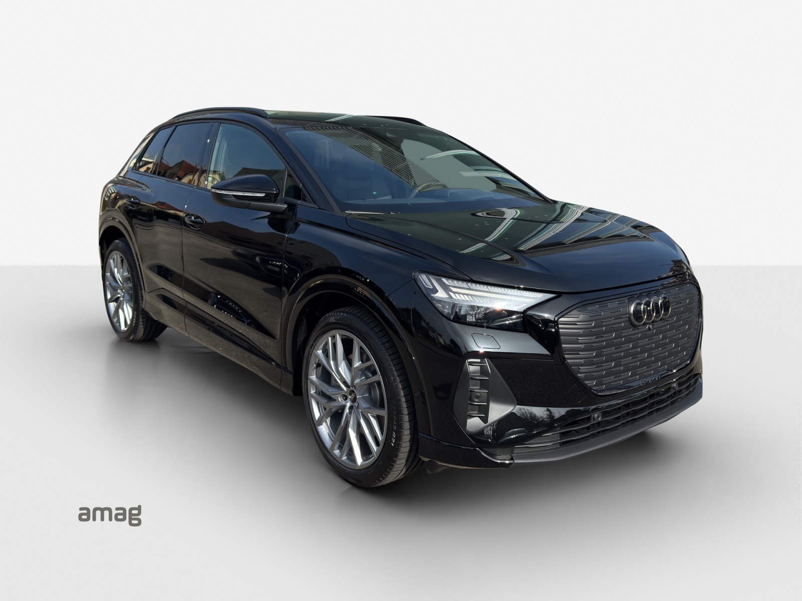 AUDI Q4 e-tron 45 Edition Swiss Ski quattro-image-5