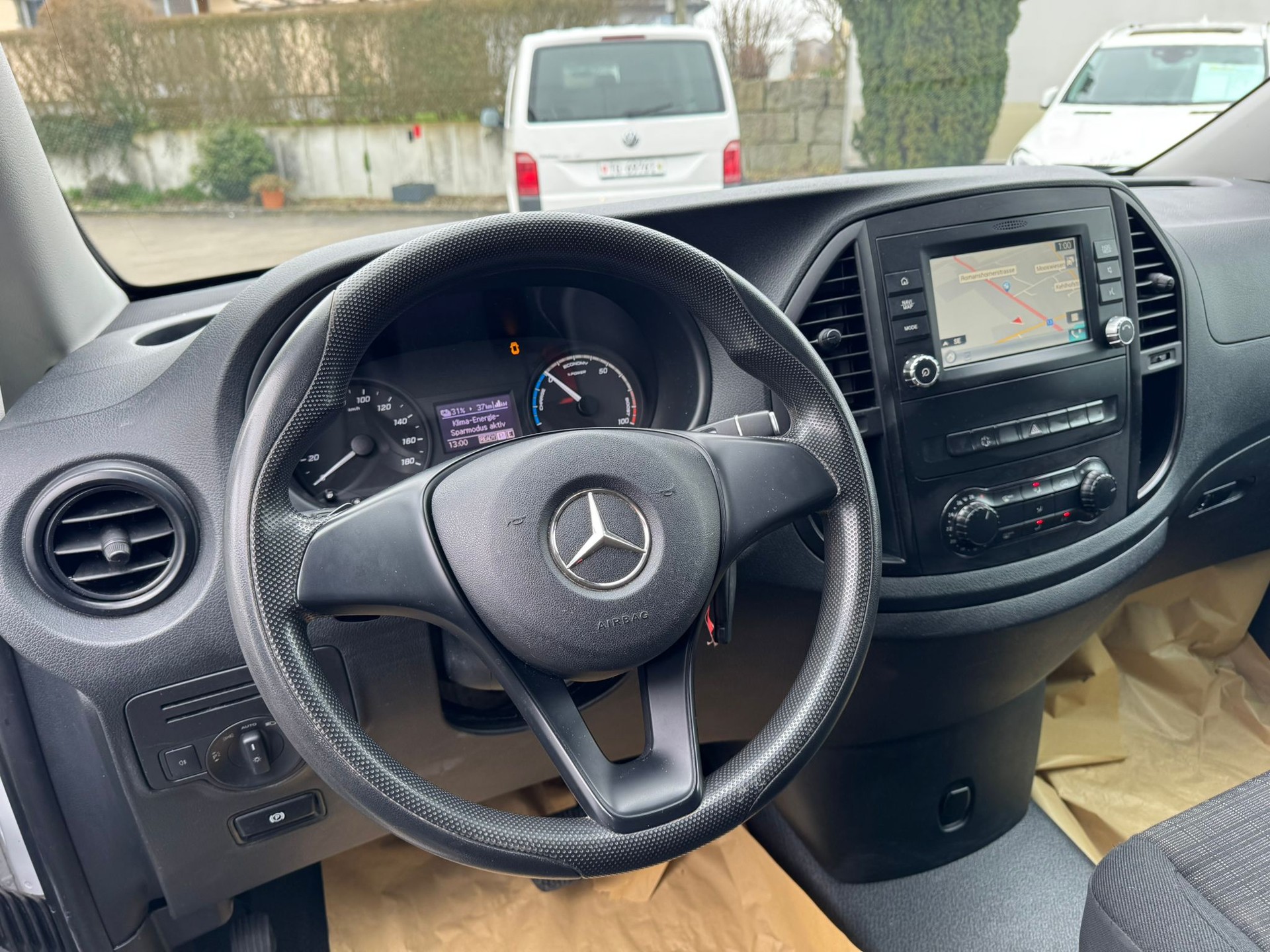MERCEDES-BENZ eVito 112 Lang-image-13