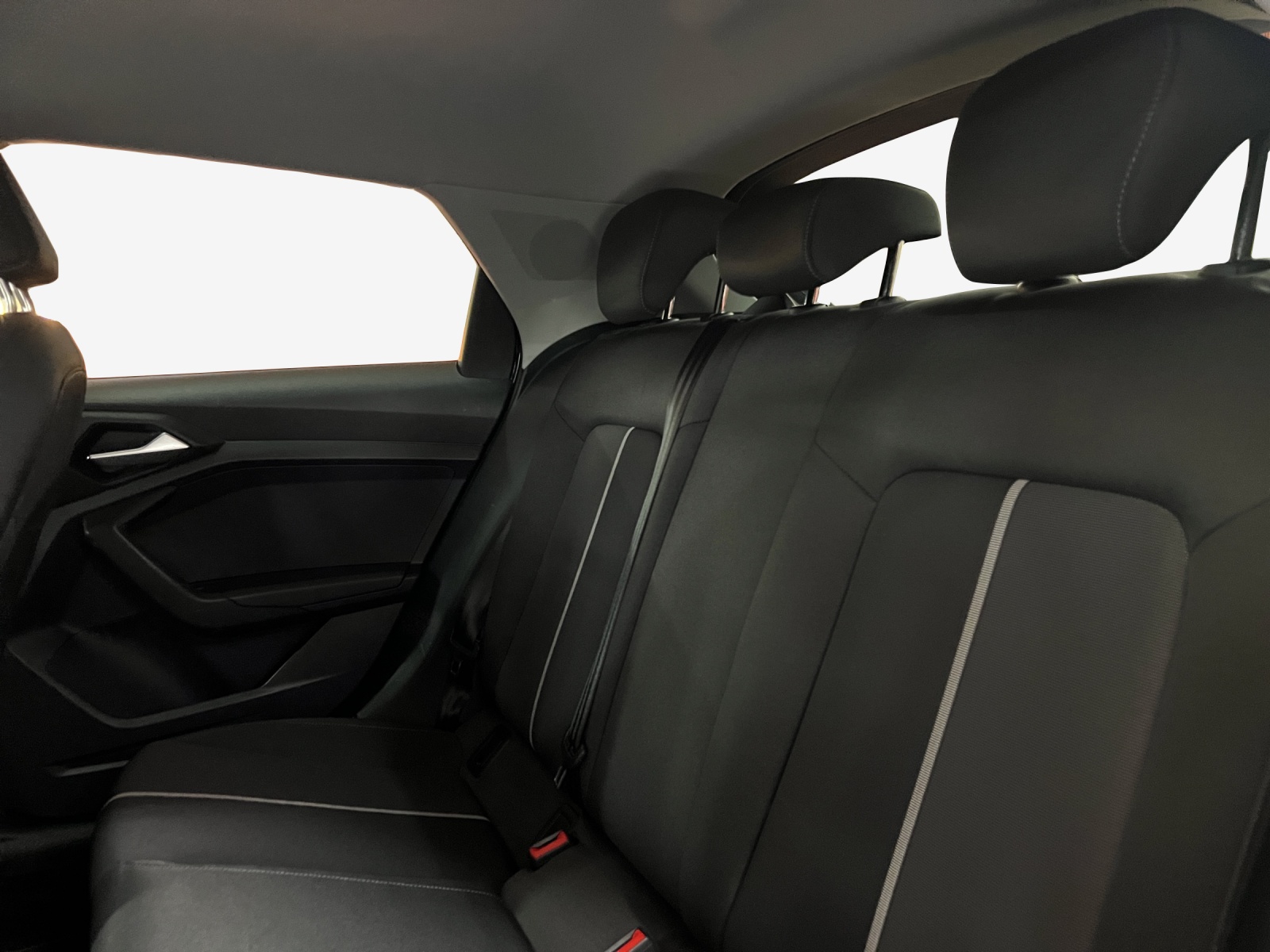 AUDI A1 Sportback 30 TFSI Attraction-image-11