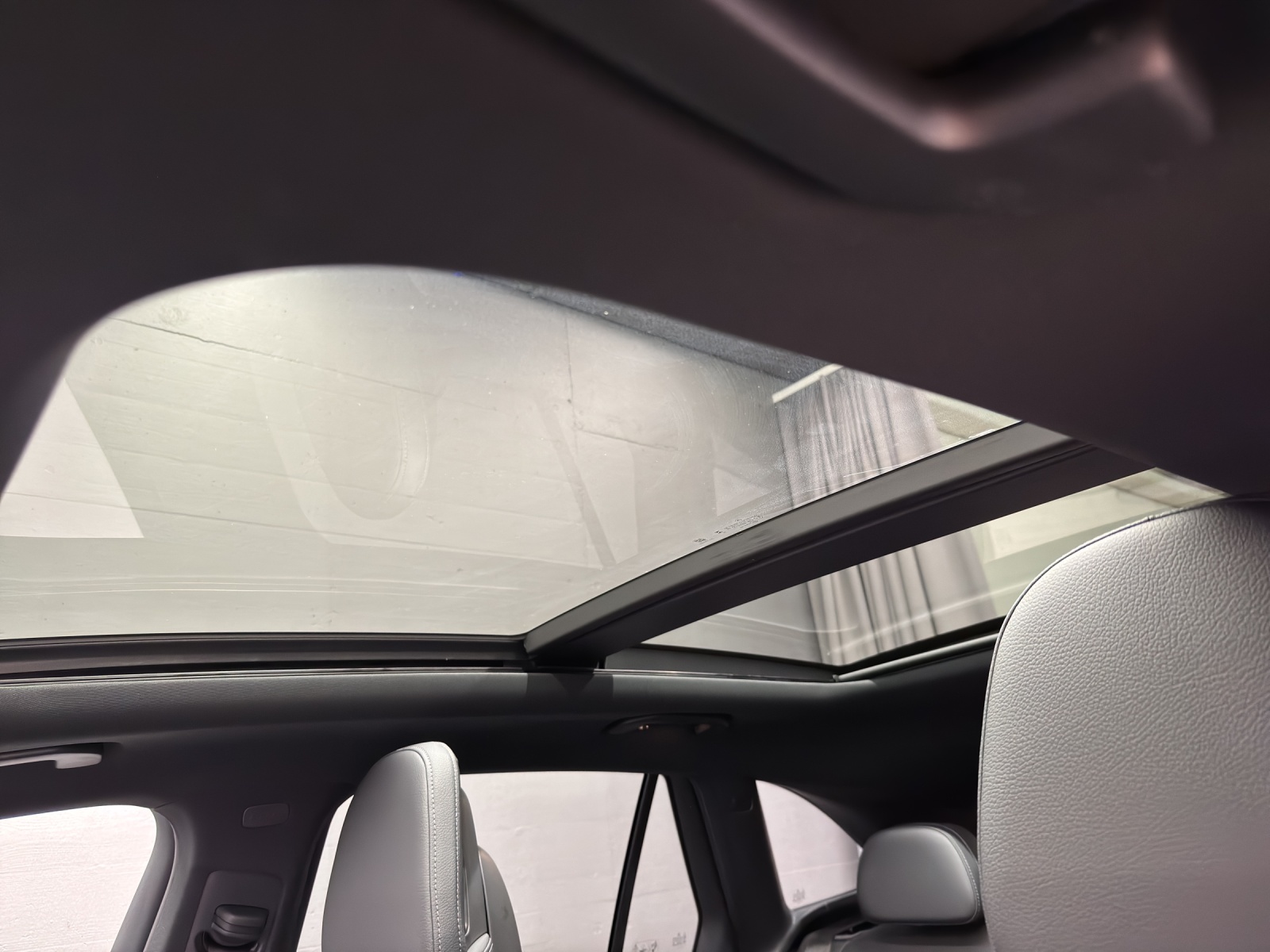 MERCEDES-BENZ GLC 300 de AMG Line 4Matic EQ Star-image-15