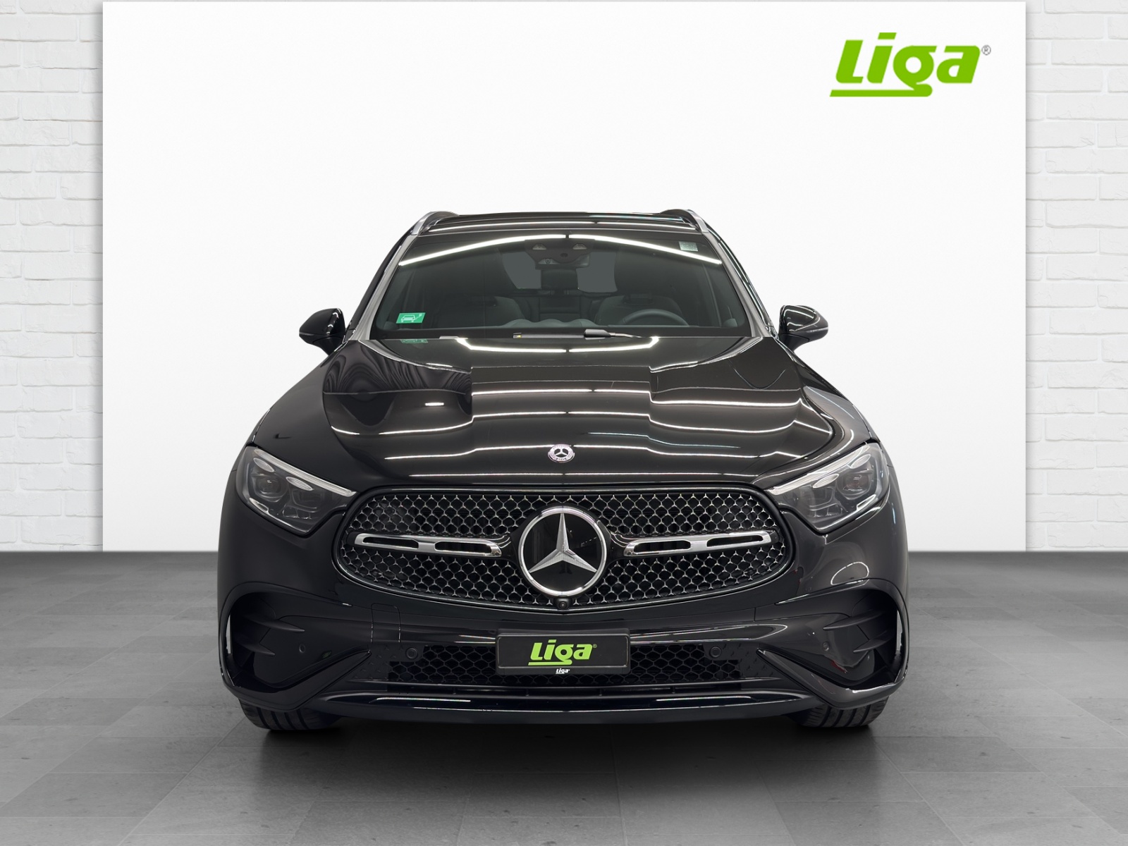 MERCEDES-BENZ GLC 300 de AMG Line 4Matic EQ Star-image-2
