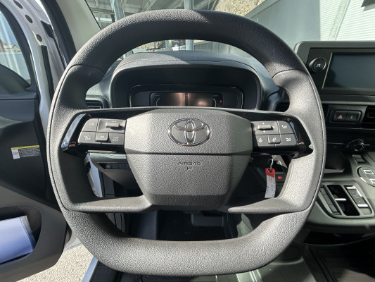 TOYOTA Proace City Van 1.5D ActL-image-8
