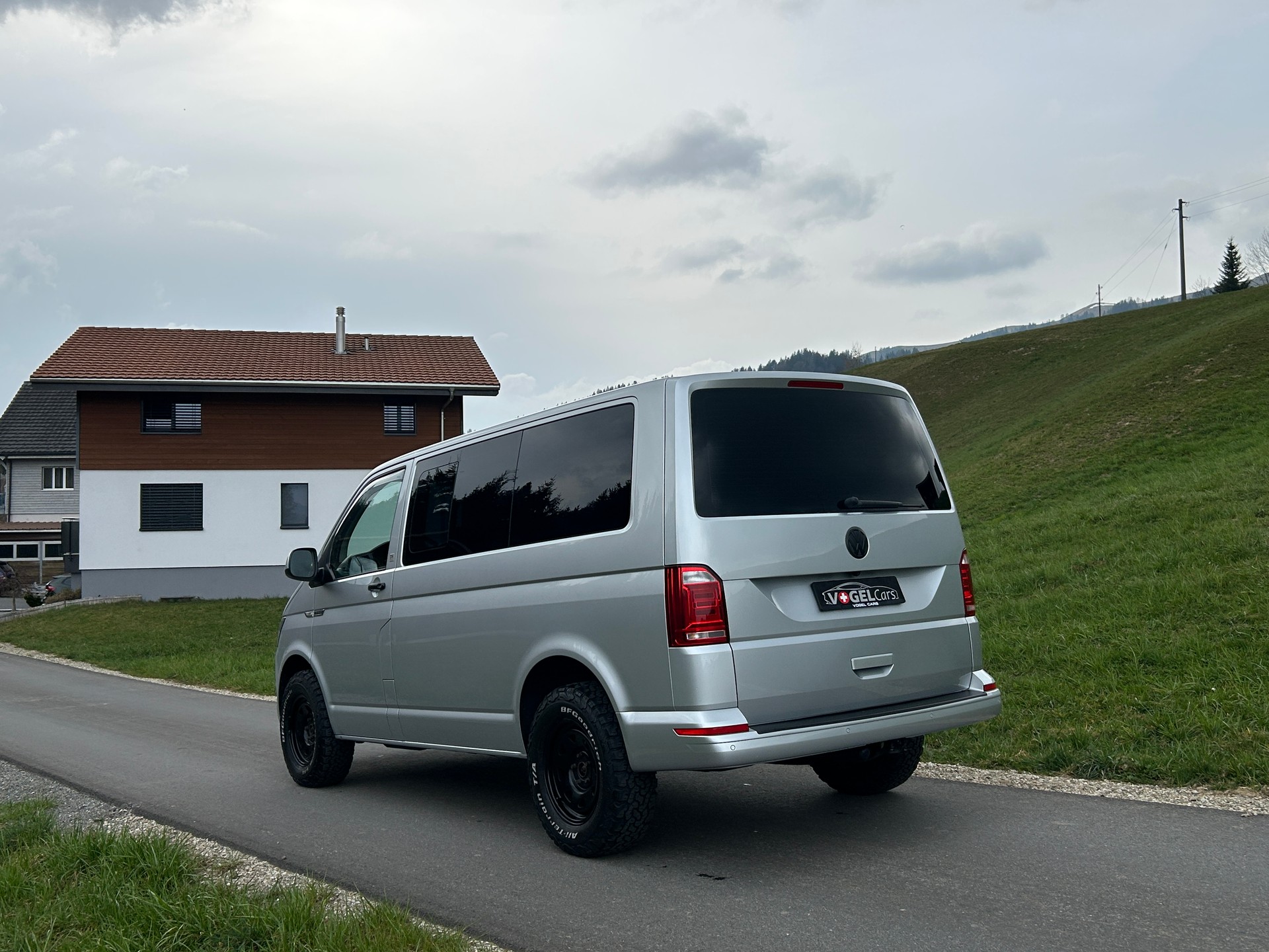 VW T6 2.0 TDI Caravelle Liberty 4Motion DSG-image-3