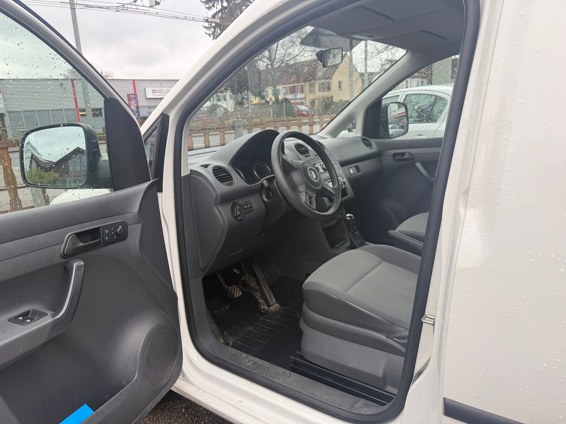VW Caddy 1.6 TDI Blue Motion Technology Trendline-image-6