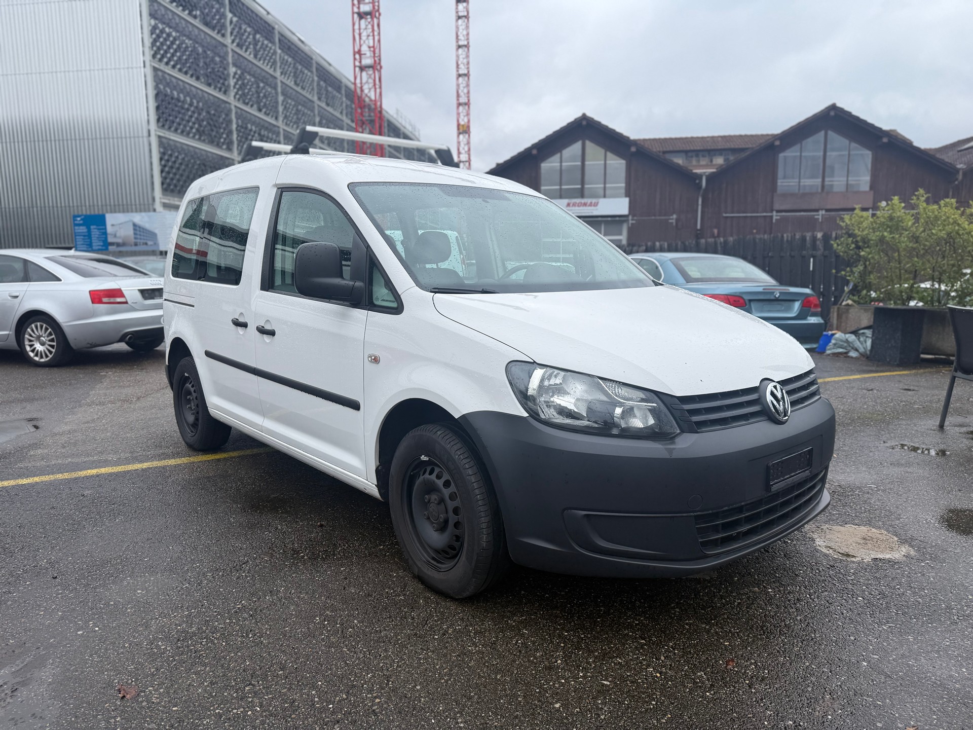 VW Caddy 1.6 TDI Blue Motion Technology Trendline-image-2