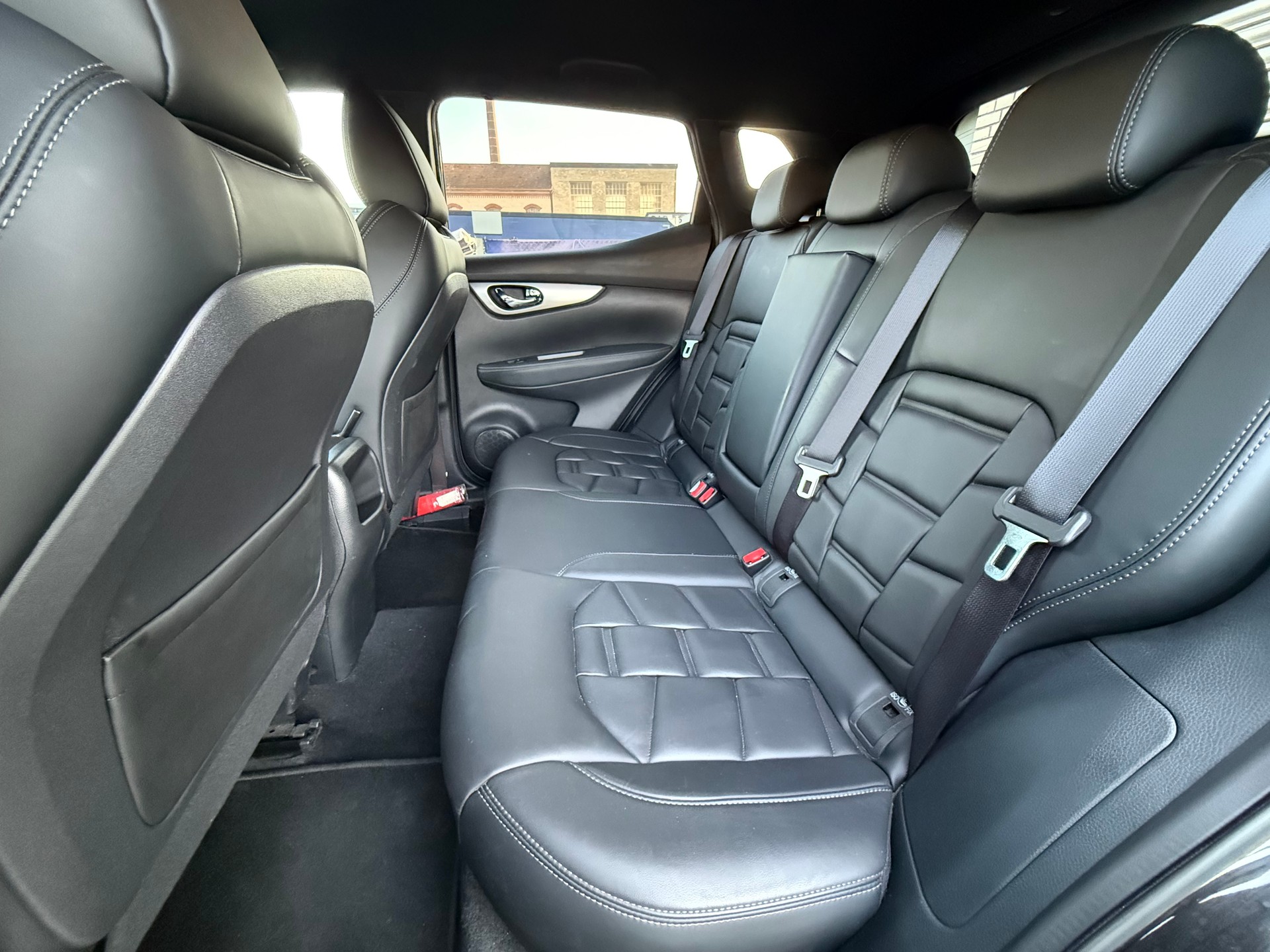 NISSAN Qashqai 1.6 dCi tekna ALL-MODE 4x4-image-12