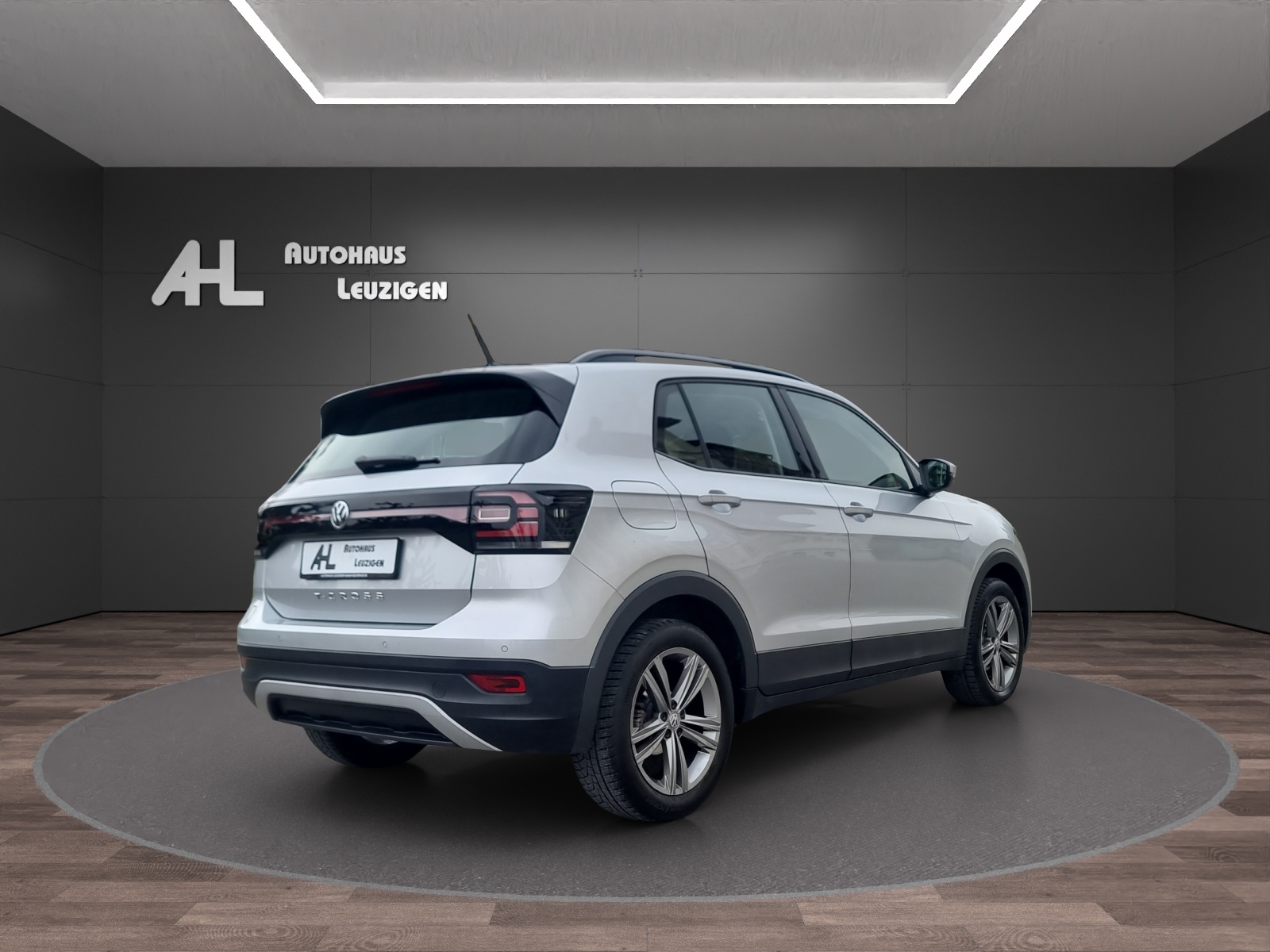VW T-Cross 1.0 TSI Life DSG-image-4