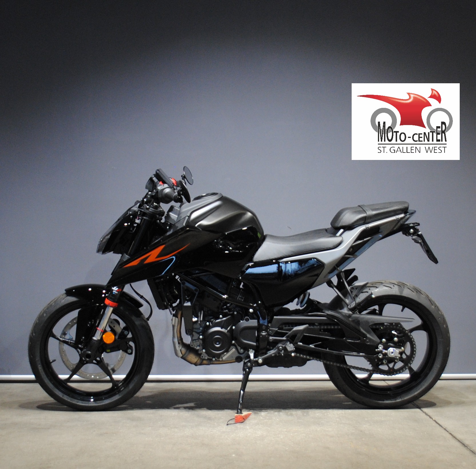 KTM 125 Duke-showroom-element-2