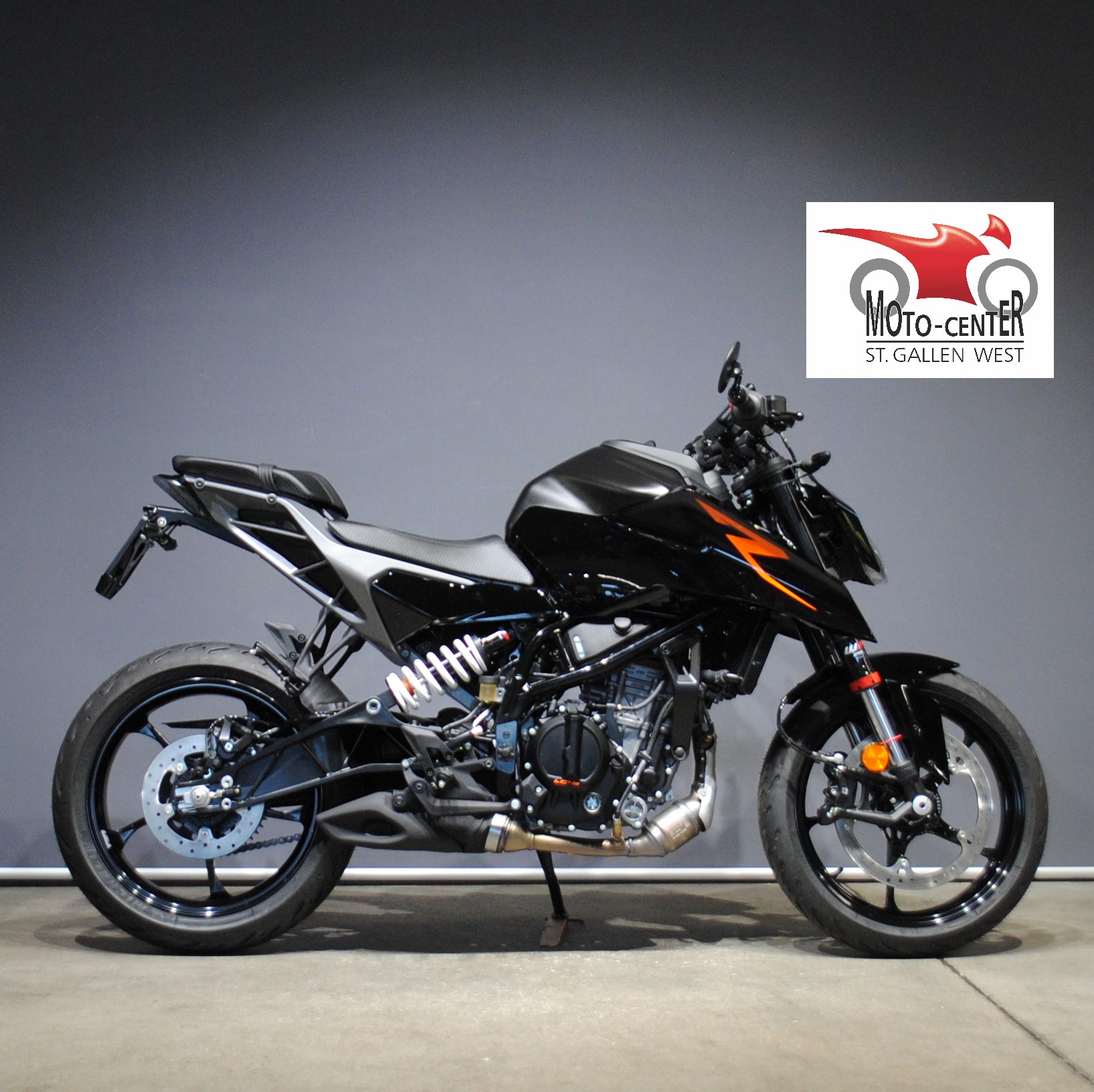 KTM 125 Duke-showroom-element-1